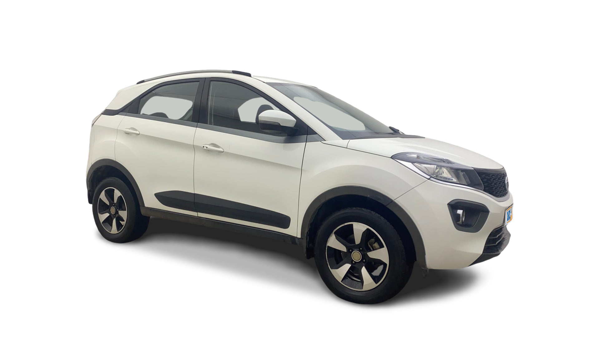 Tata NEXON-img