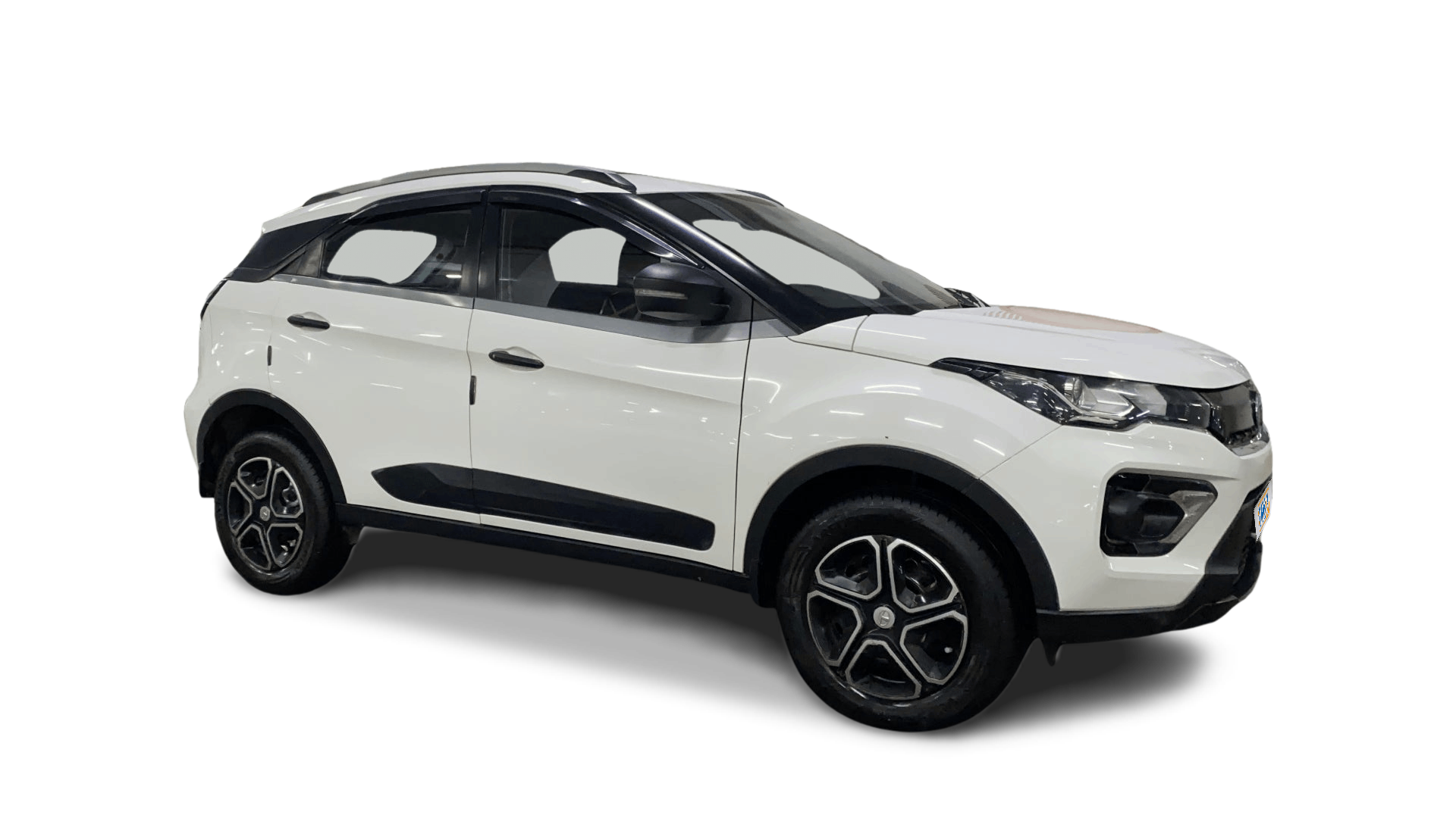 Tata NEXON-img
