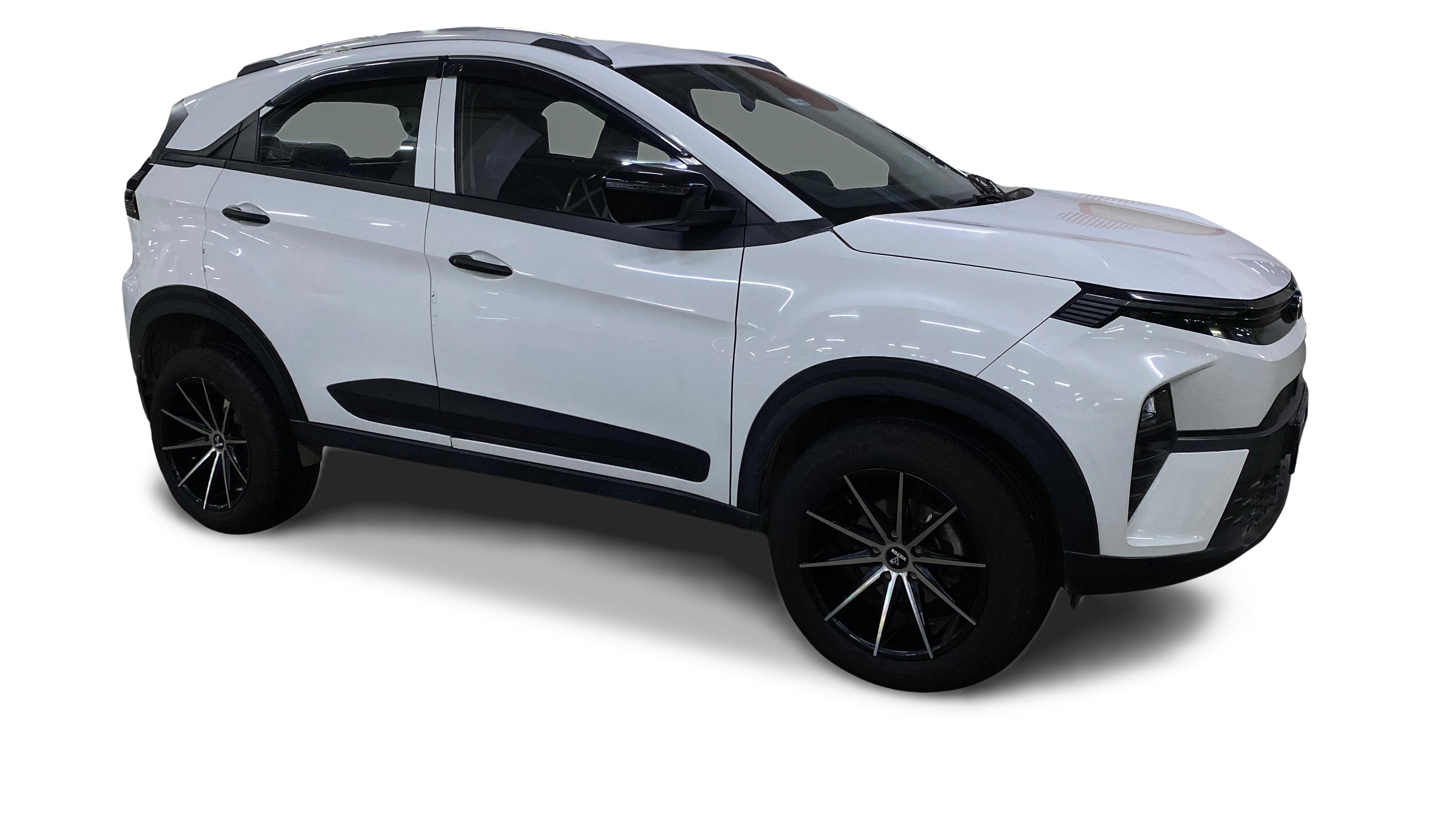 2024 Tata NEXON - SUV - Petrol - Automatic - ₹7.52 lakh