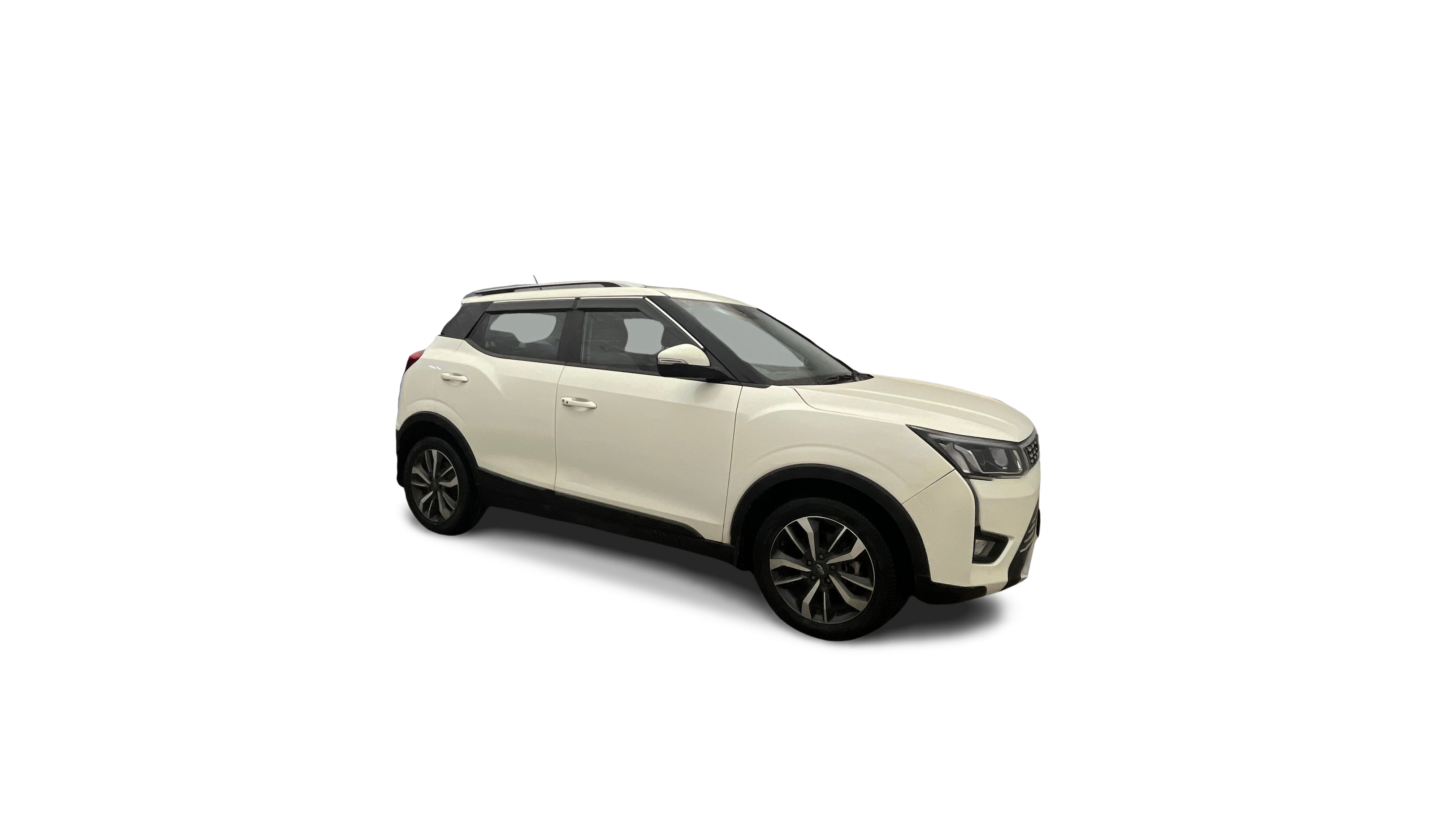 2019 Mahindra XUV300 - SUV - Diesel - Manual - ₹6.17 lakh