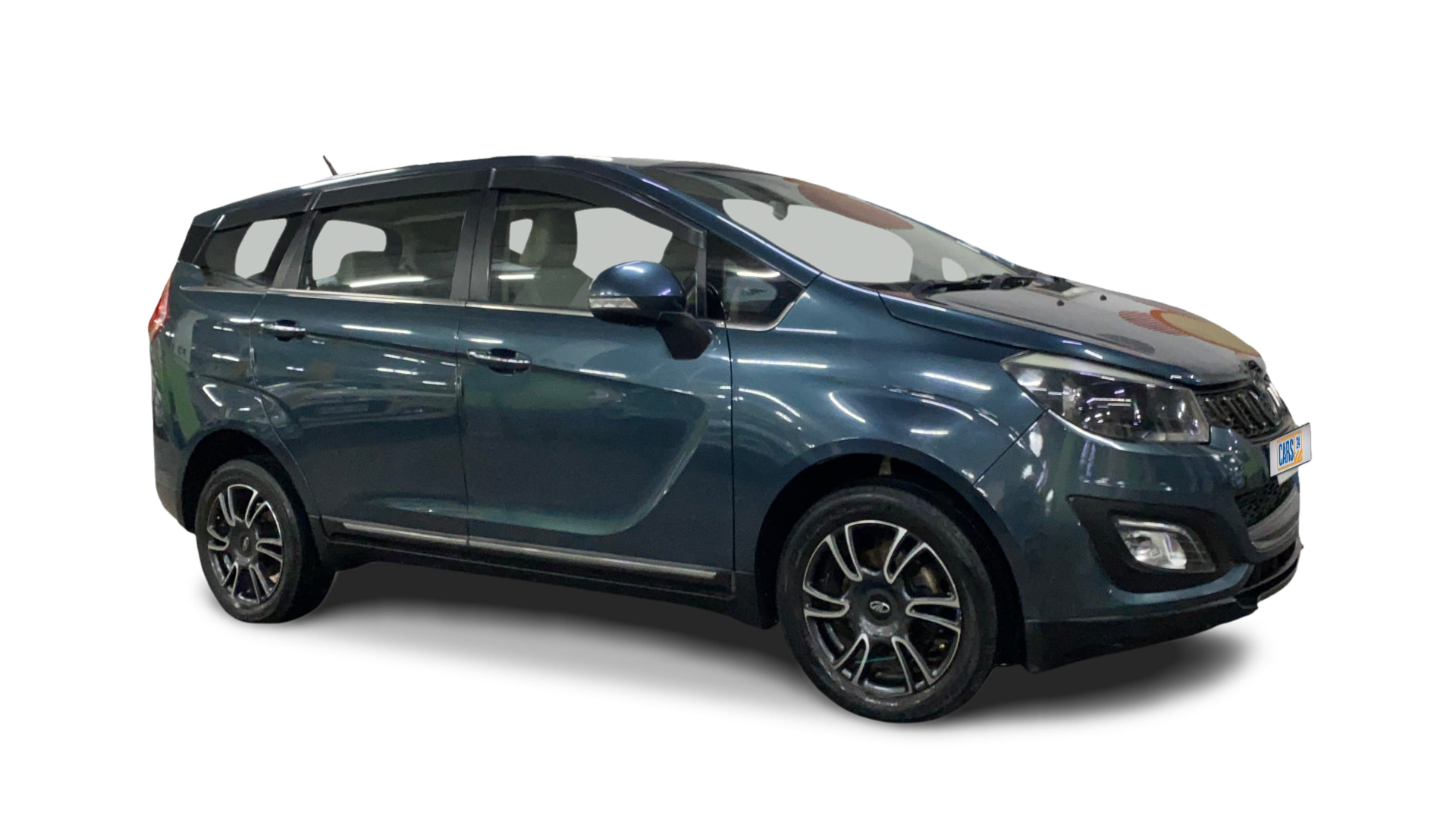 Mahindra MARAZZO-img