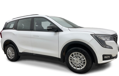 Mahindra XUV700-img