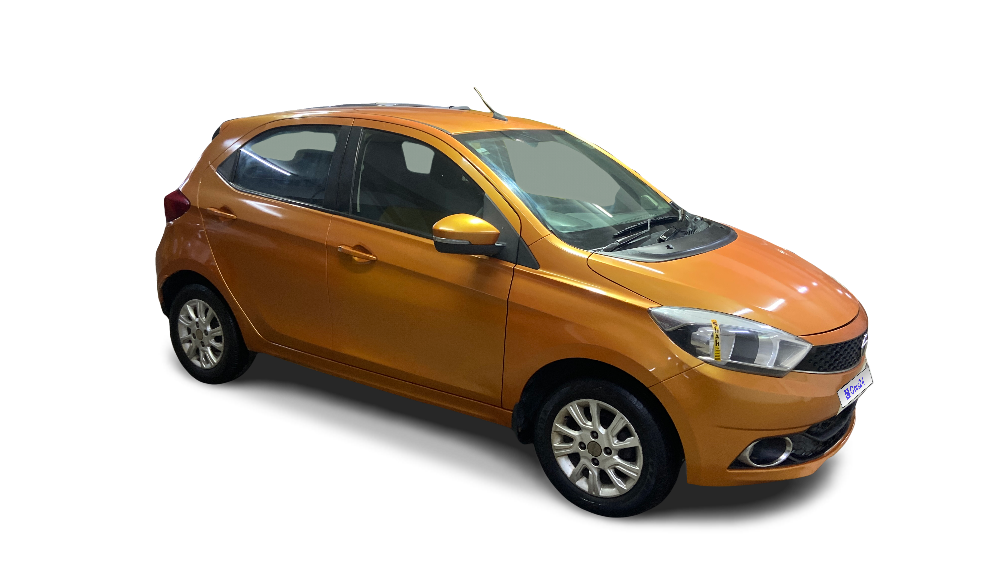 2017 Tata Tiago - Hatchback - Petrol - Manual - ₹3.00 lakh