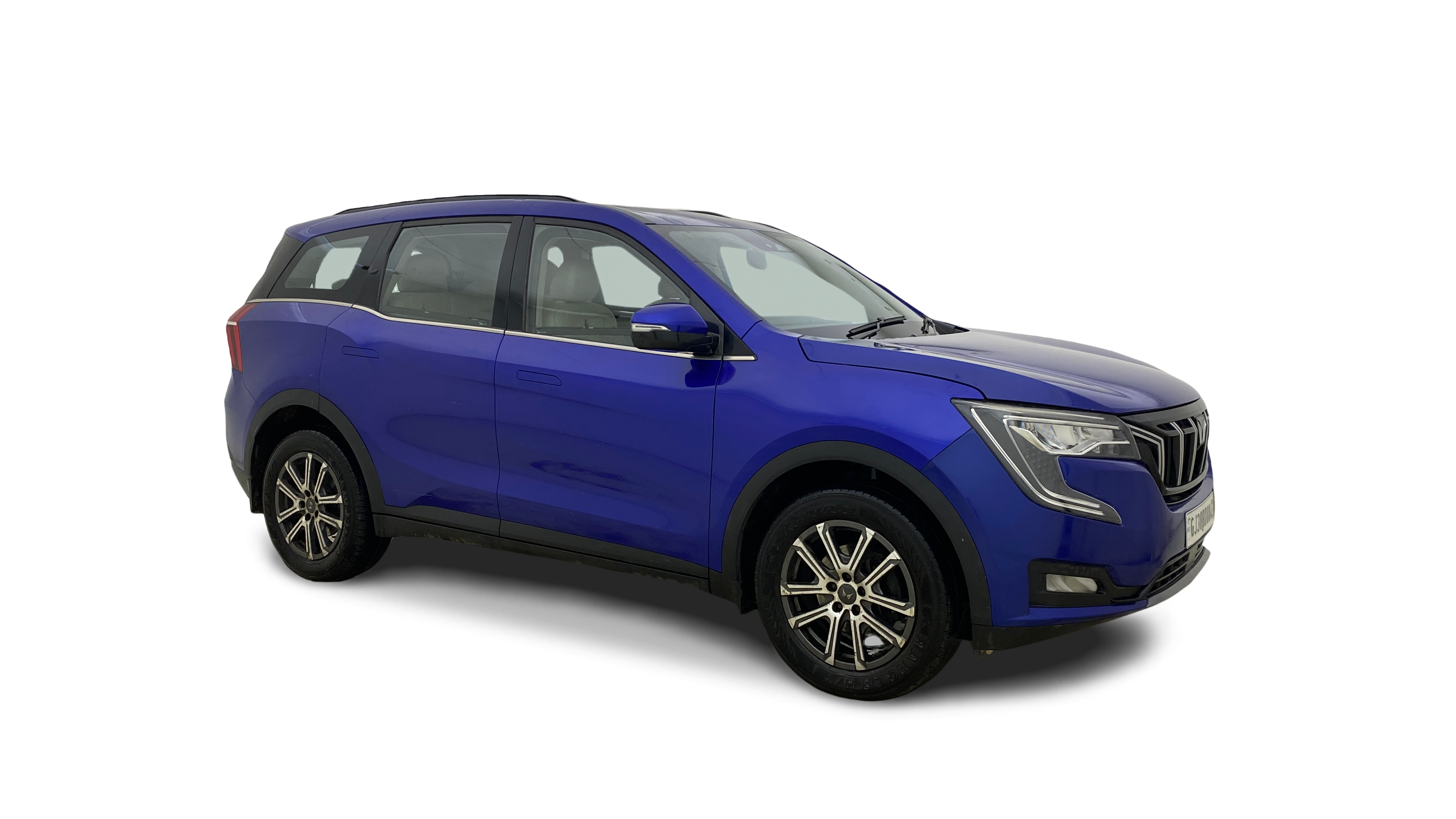 2022 Mahindra XUV700 - SUV - Diesel - Manual - ₹12.97 lakh