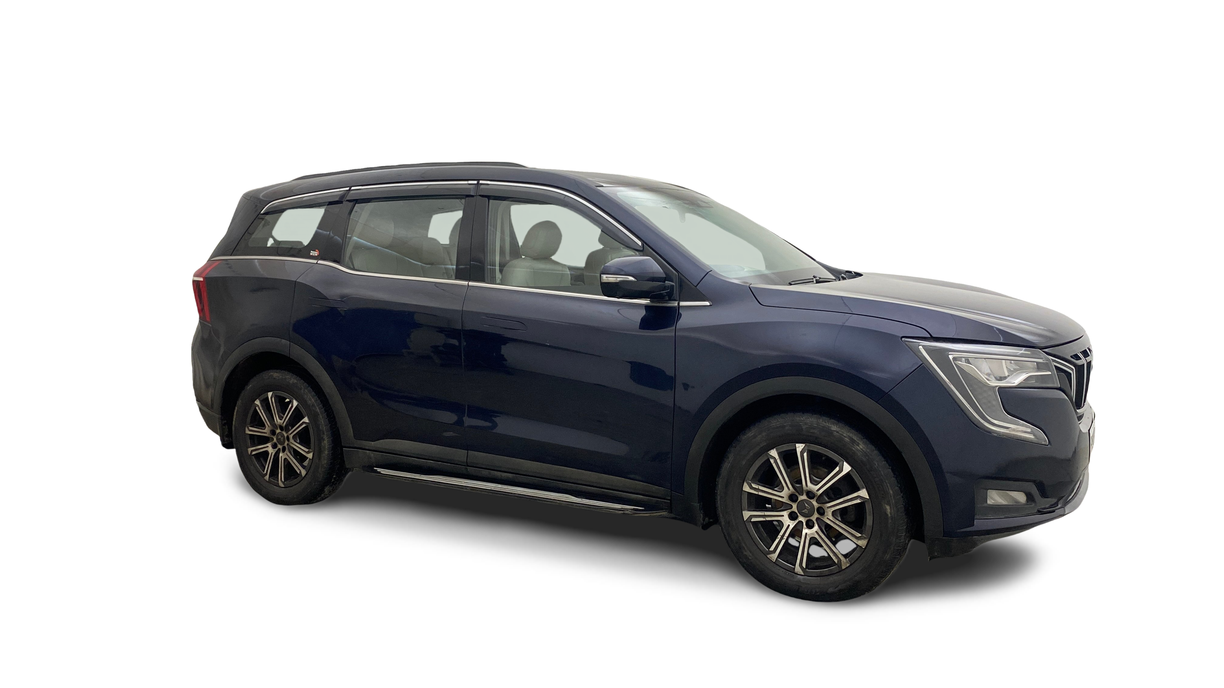 2022 Mahindra XUV700 - SUV - Diesel - Automatic - ₹18.63 lakh