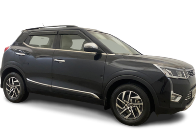Mahindra XUV300-img