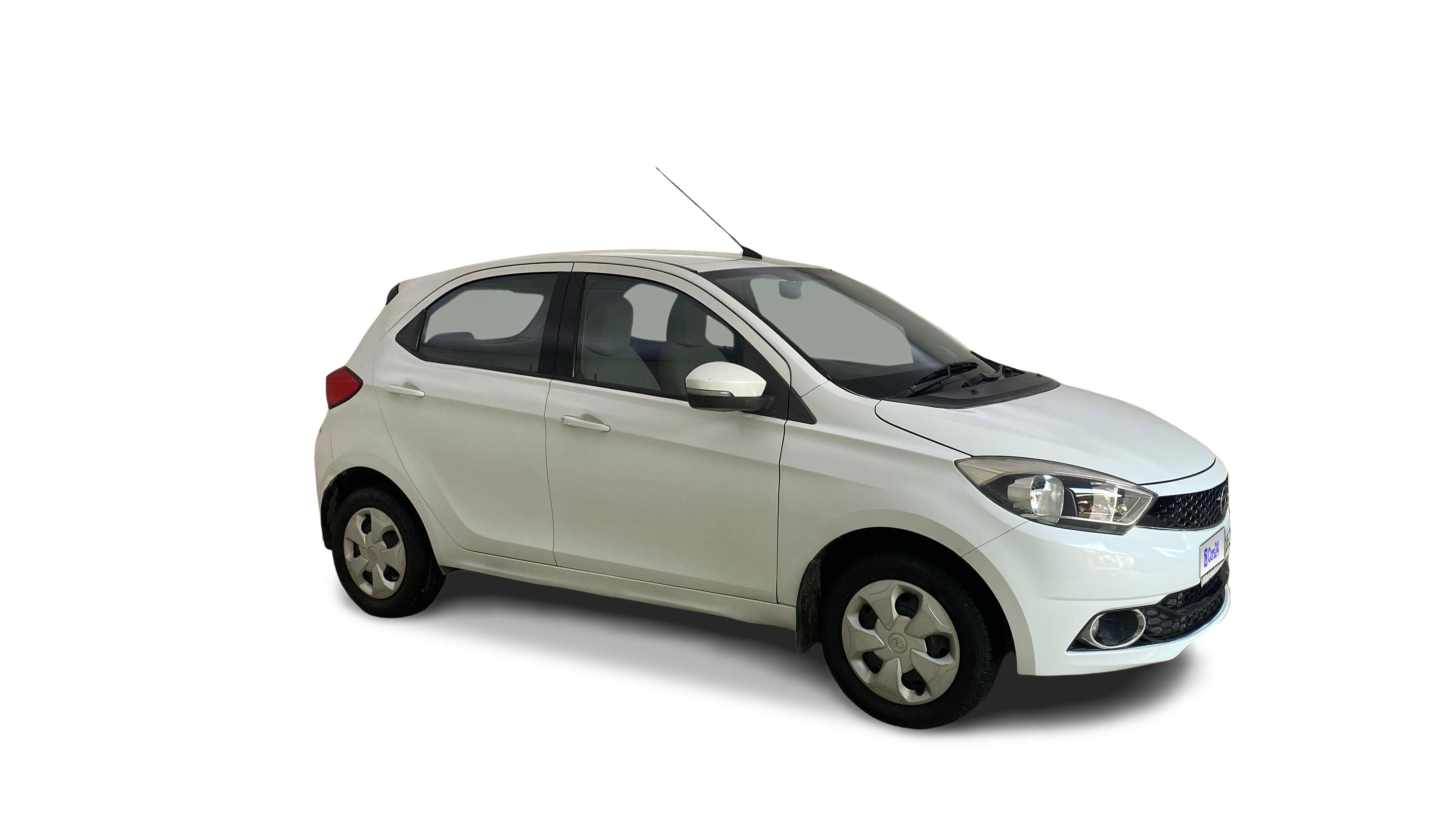 2016 Tata Tiago - Hatchback - Petrol - Manual - ₹2.95 lakh