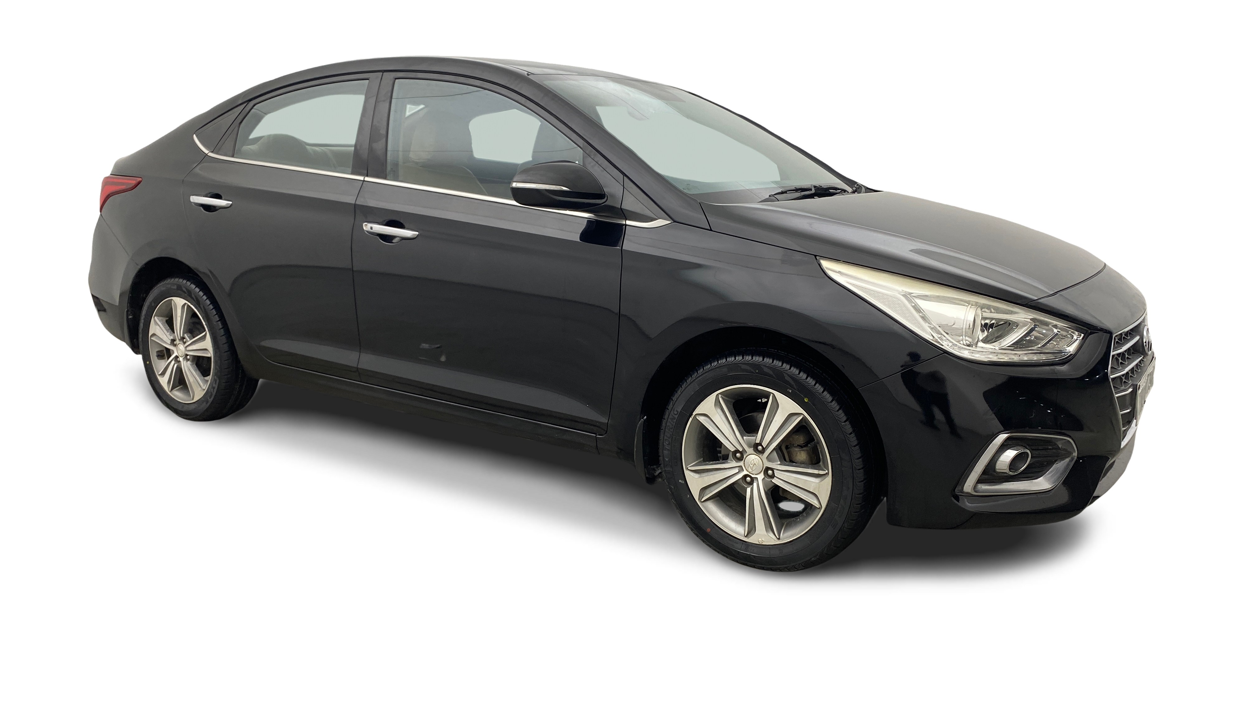 2019 Hyundai Verna - Sedan - Petrol - Manual - ₹6.95 lakh