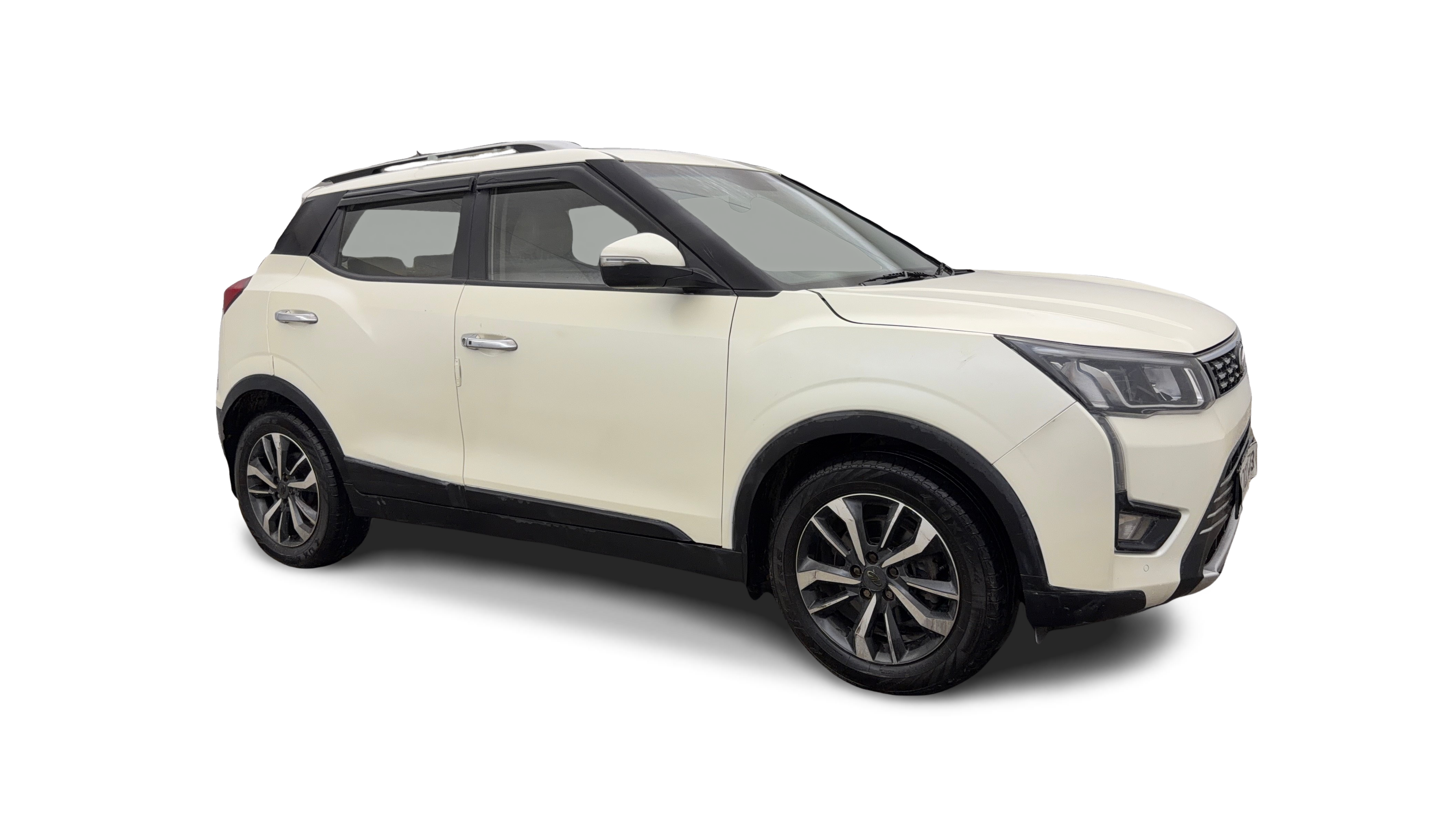 2019 Mahindra XUV300 - SUV - Petrol - Manual - ₹5.75 lakh