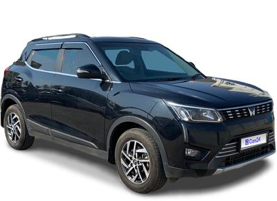 2023 Mahindra XUV300 - SUV - Petrol - Manual - ₹9.50 lakh