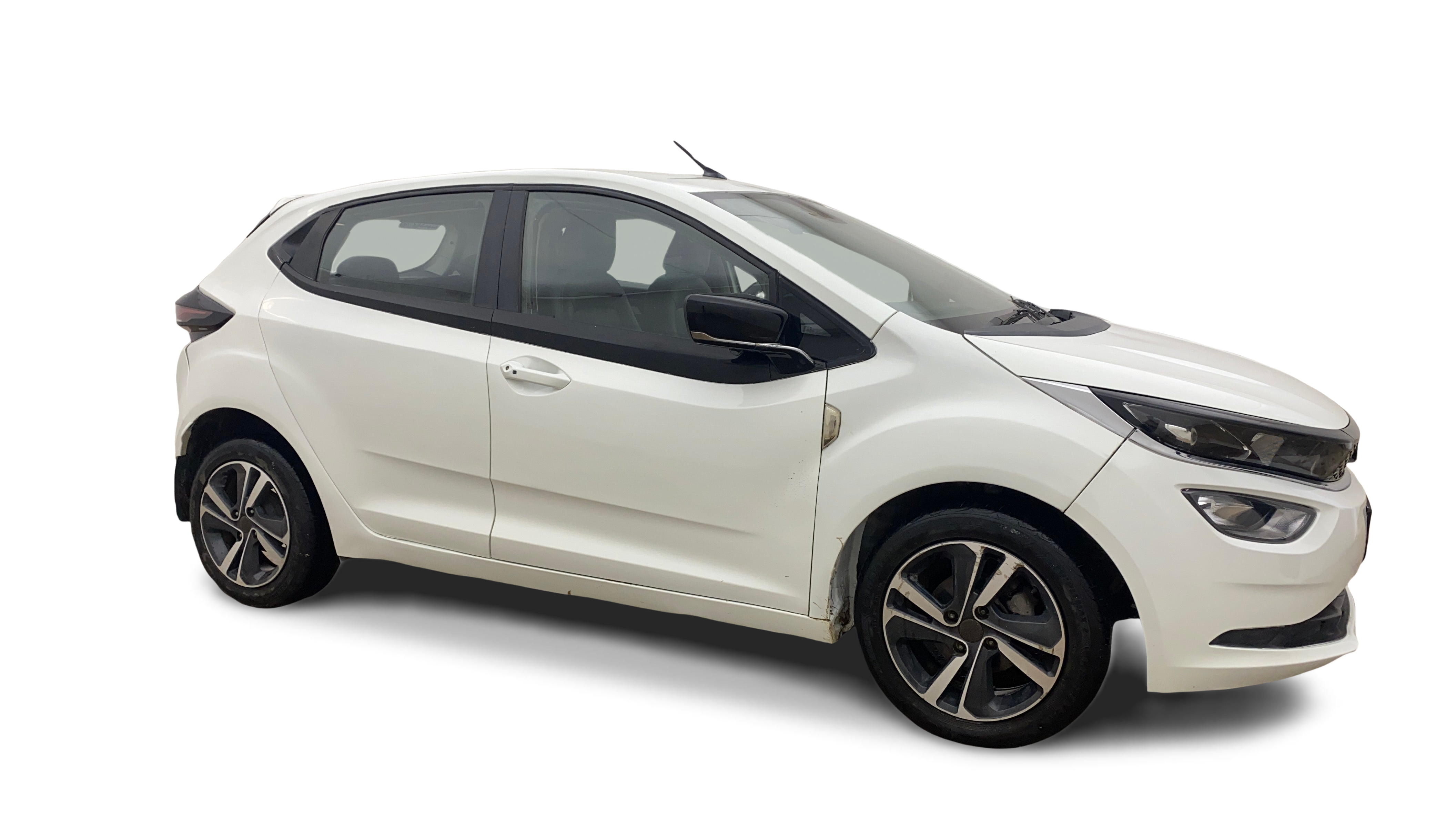 Tata ALTROZ-img