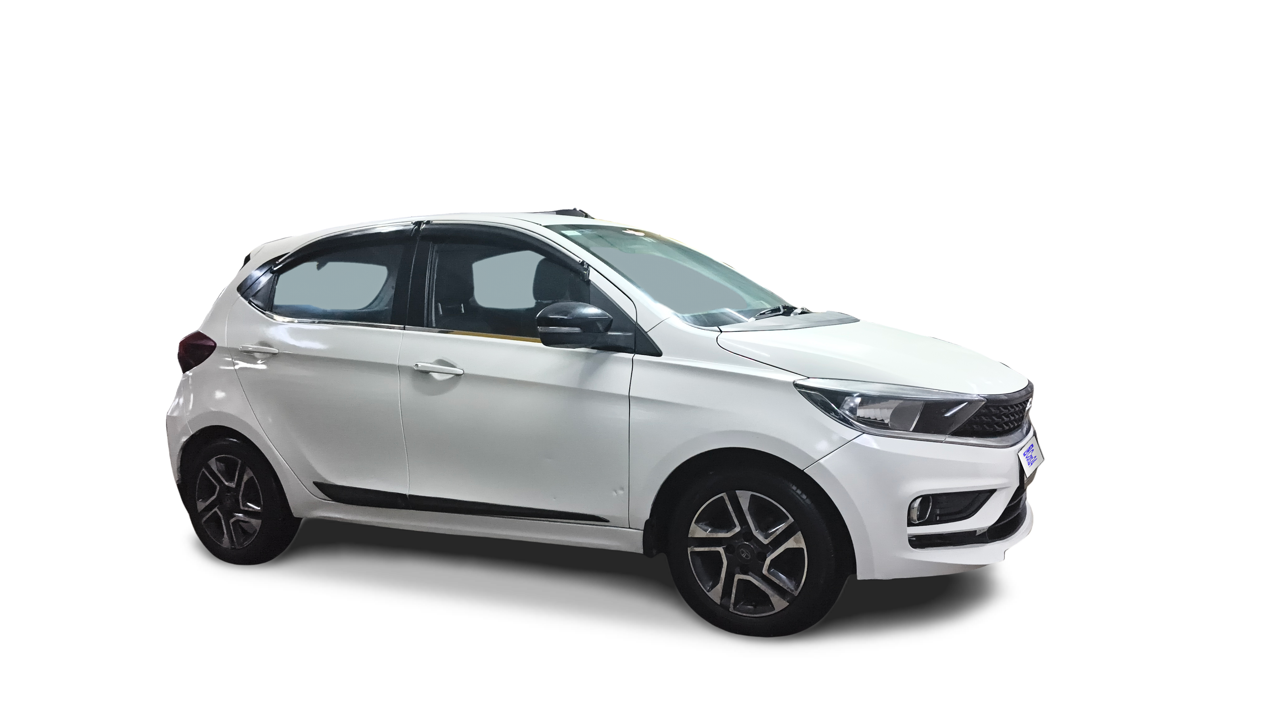 2020 Tata Tiago - Hatchback - CNG - Automatic - ₹3.60 lakh