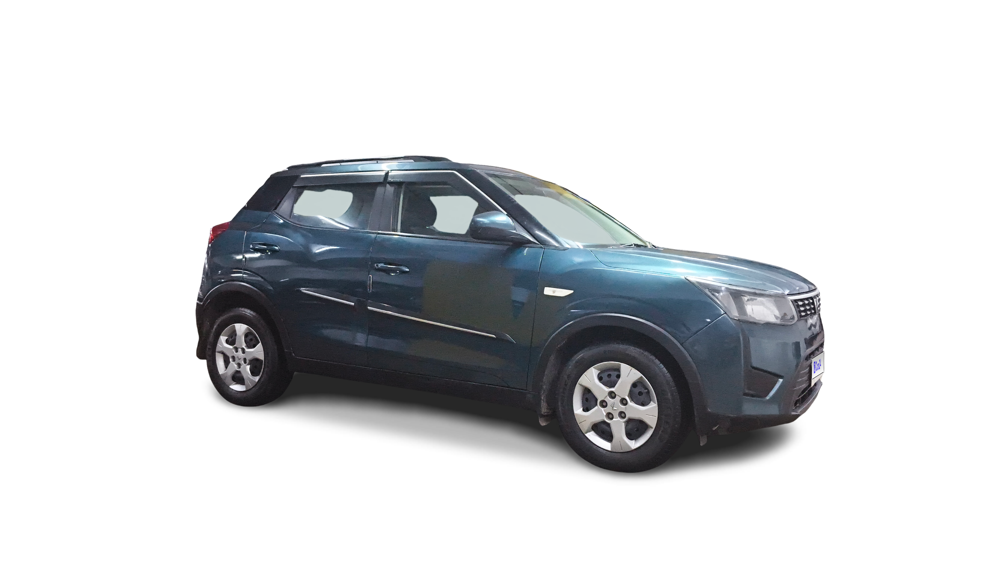 2023 Mahindra XUV300 - SUV - Petrol - Manual - ₹7.09 lakh