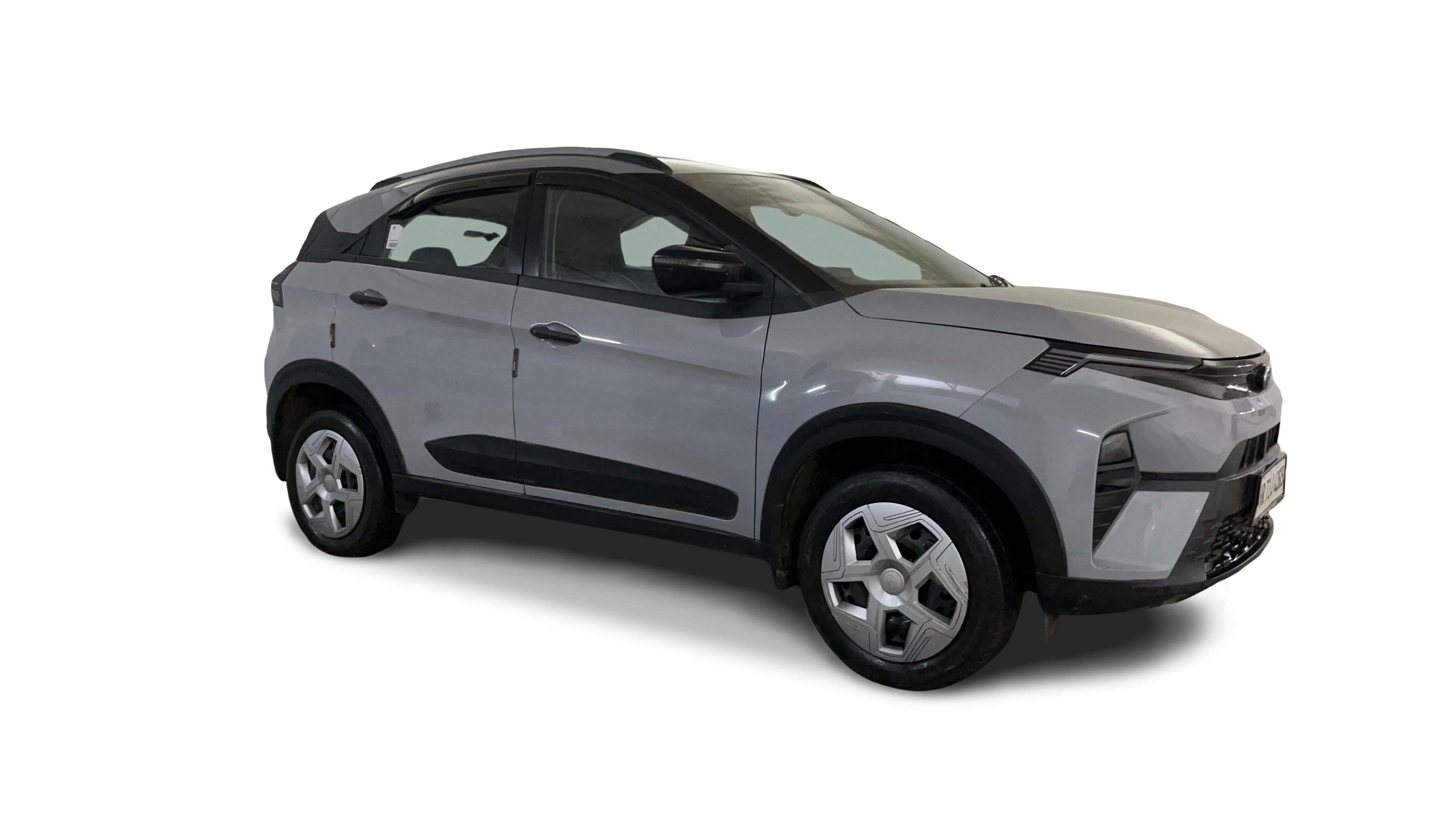 Tata NEXON-img