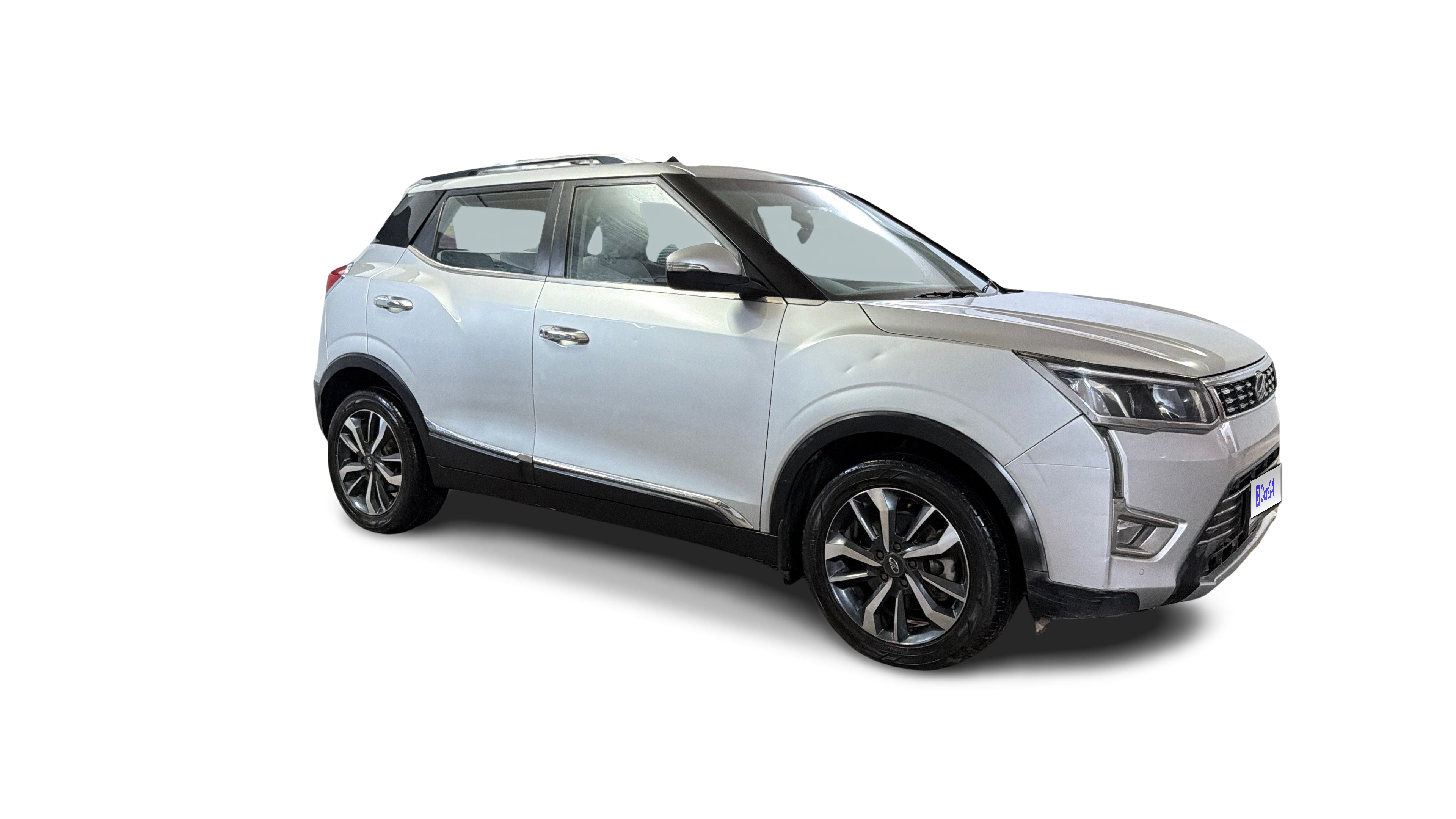 2020 Mahindra XUV300 - SUV - Petrol - Manual - ₹6.17 lakh