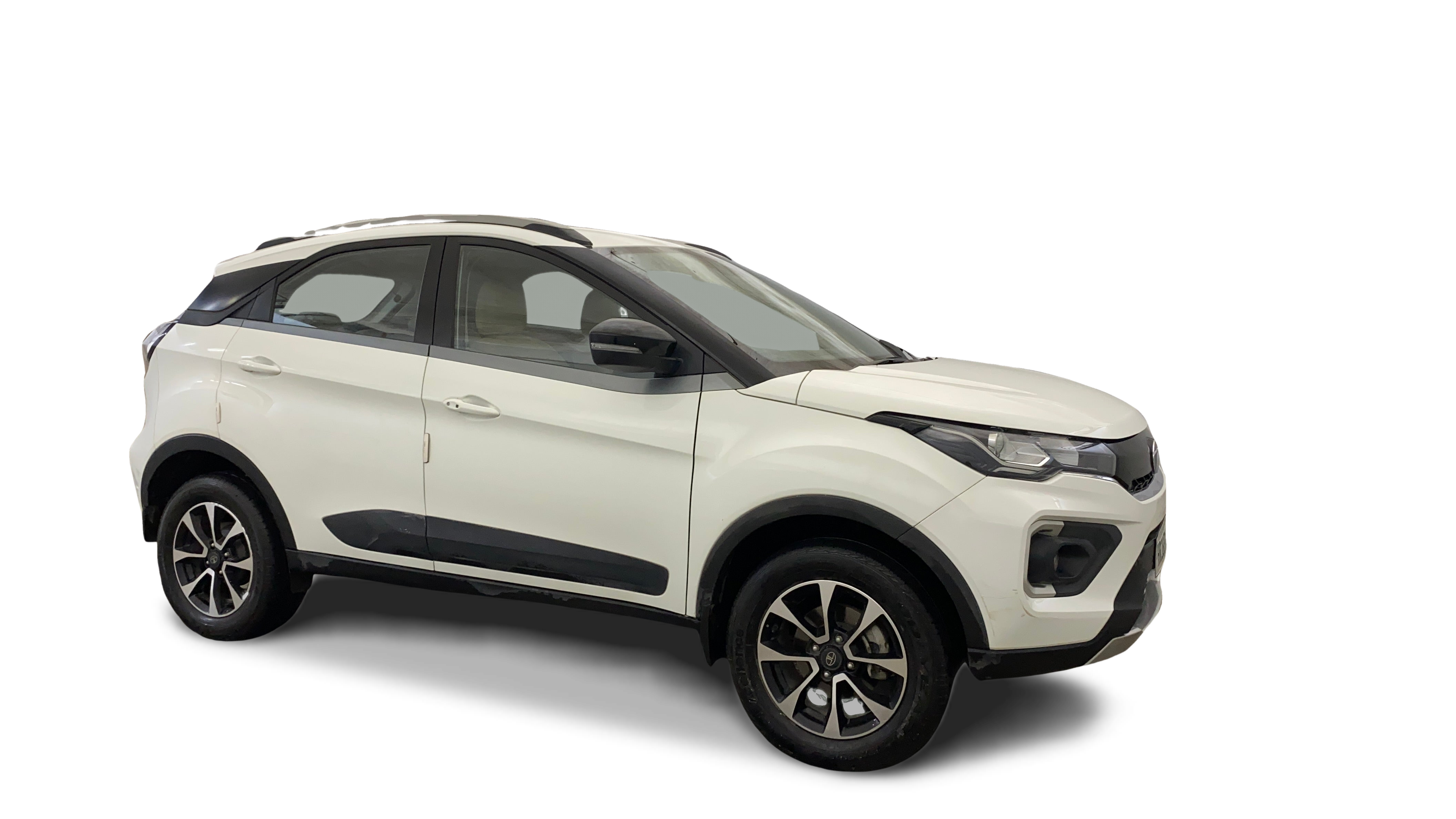 Tata NEXON-img