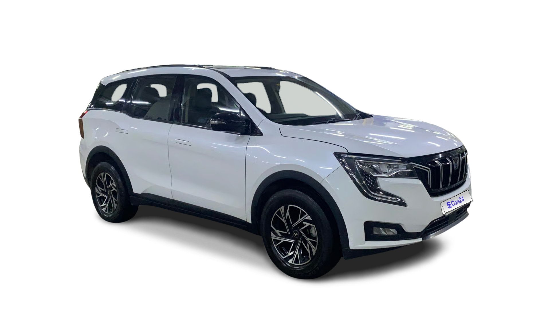 2022 Mahindra XUV700 - SUV - Diesel - Manual - ₹14.10 lakh