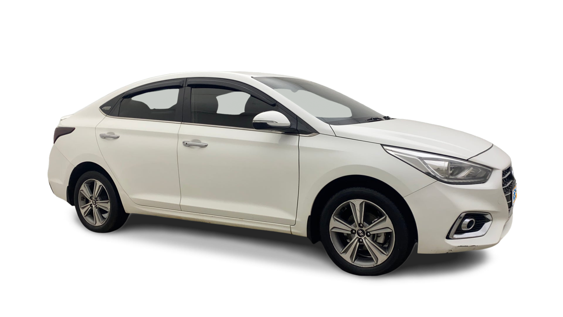 Hyundai Verna-img