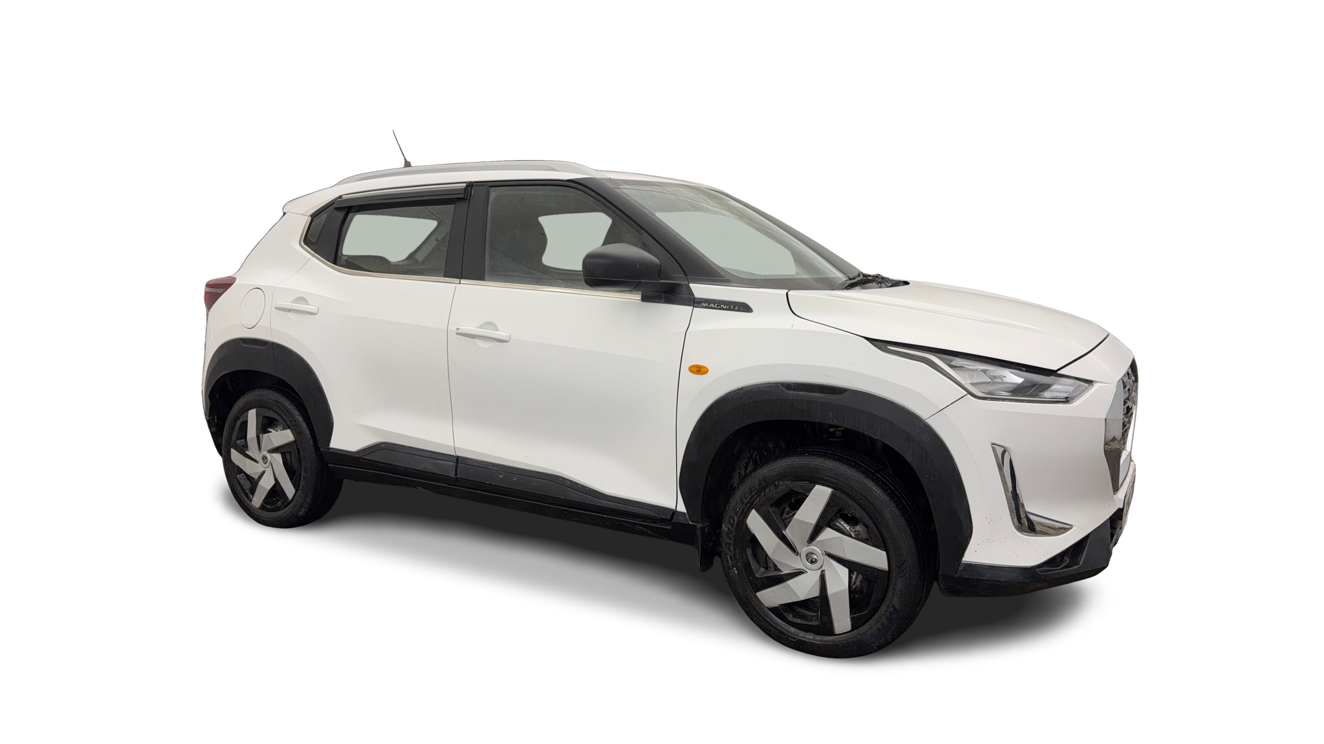 2022 Nissan MAGNITE - SUV - Petrol - Manual - ₹3.57 lakh