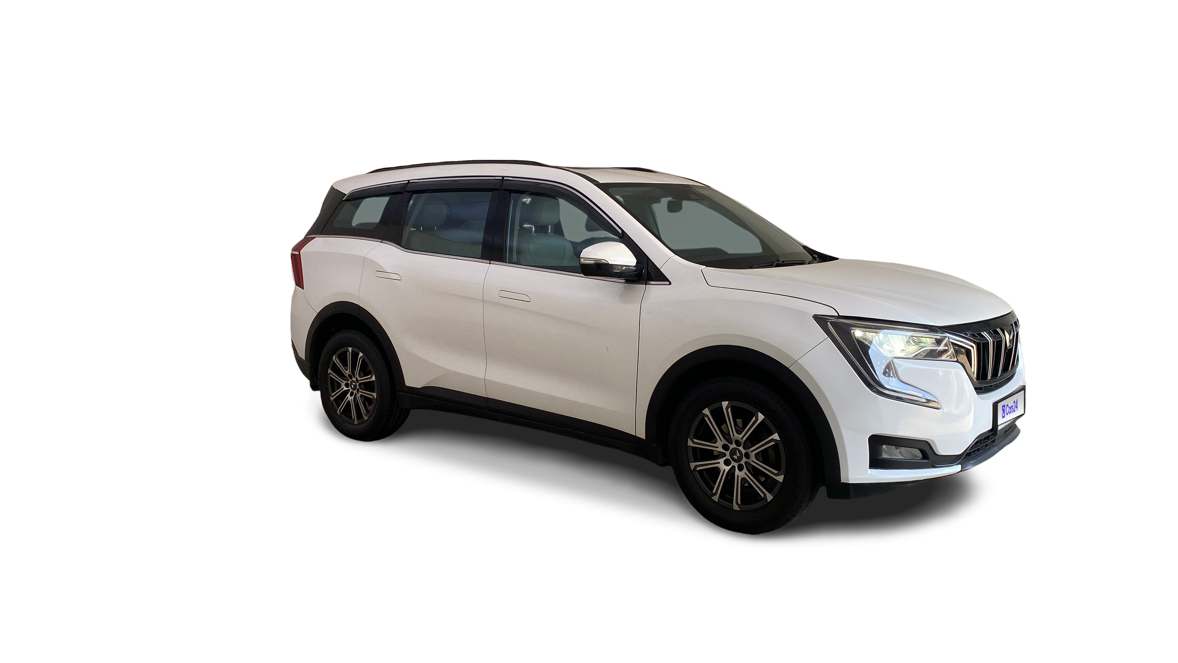 2022 Mahindra XUV700 - SUV - Diesel - Automatic - ₹16.57 lakh