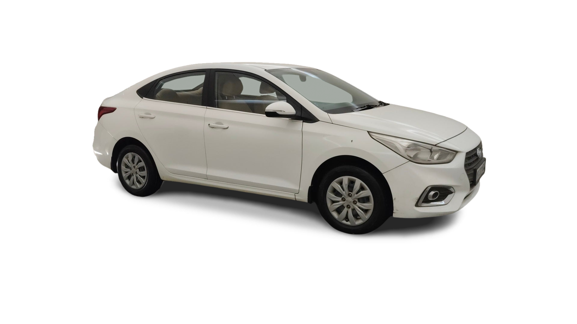 Hyundai Verna-img