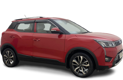Mahindra XUV300-img