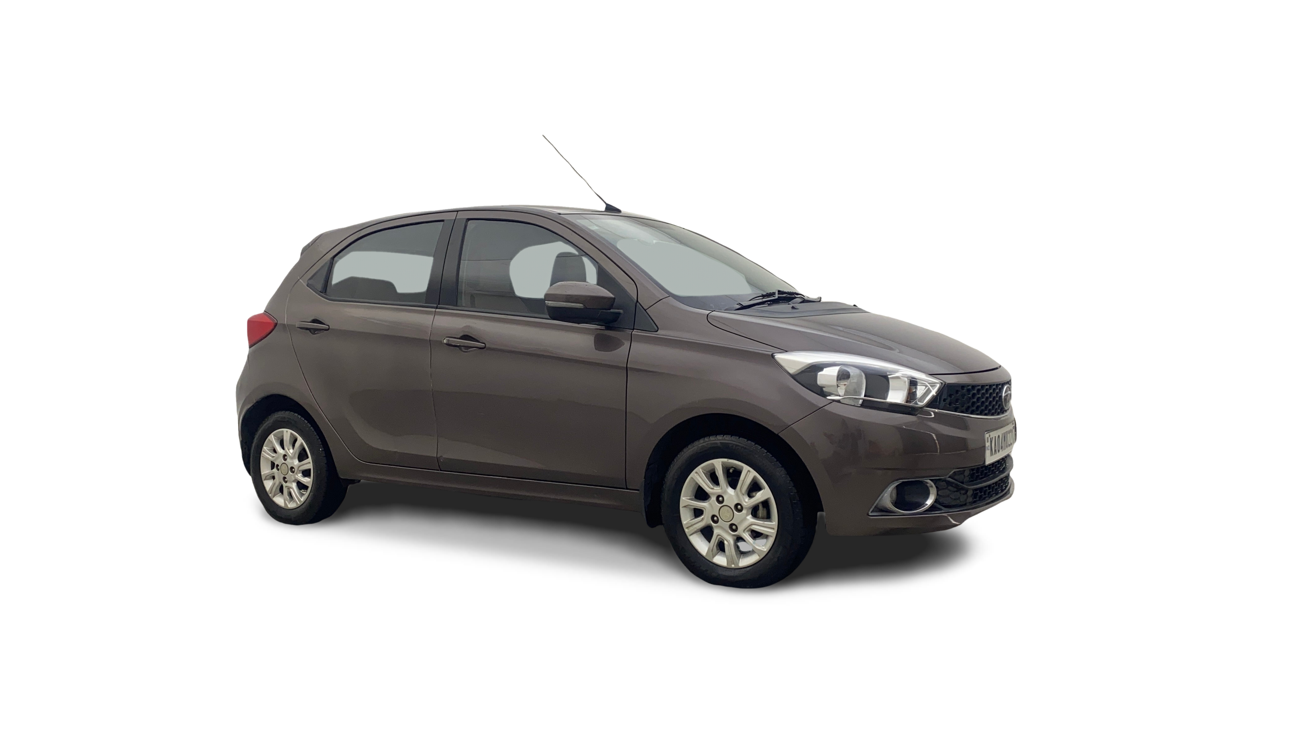 Tata Tiago-img