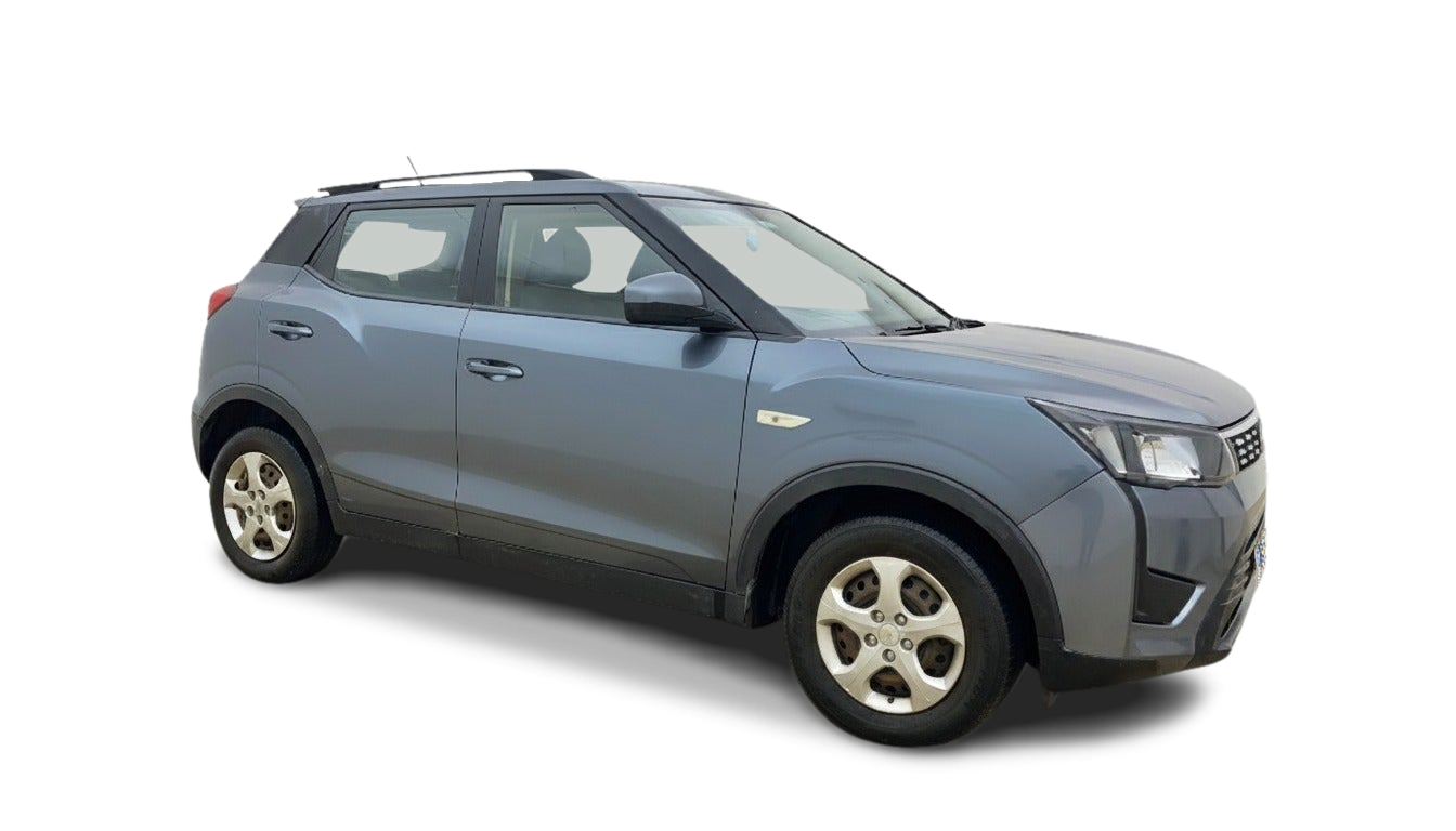 Mahindra XUV300-img