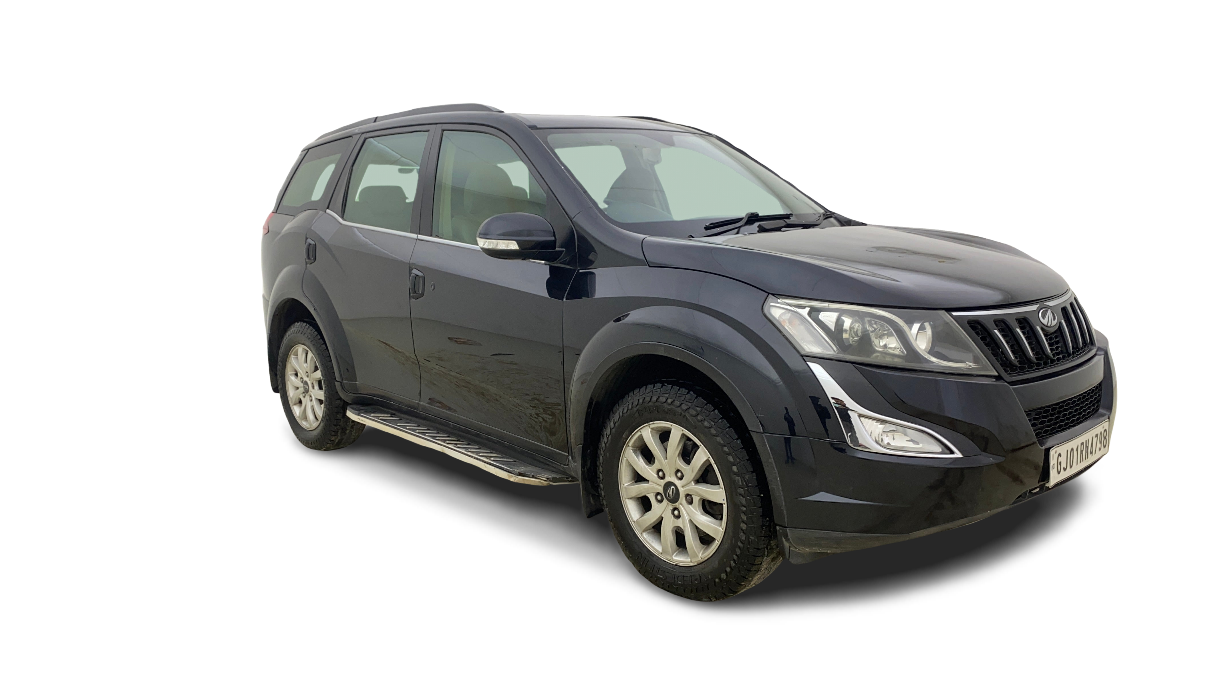 Mahindra XUV500-img