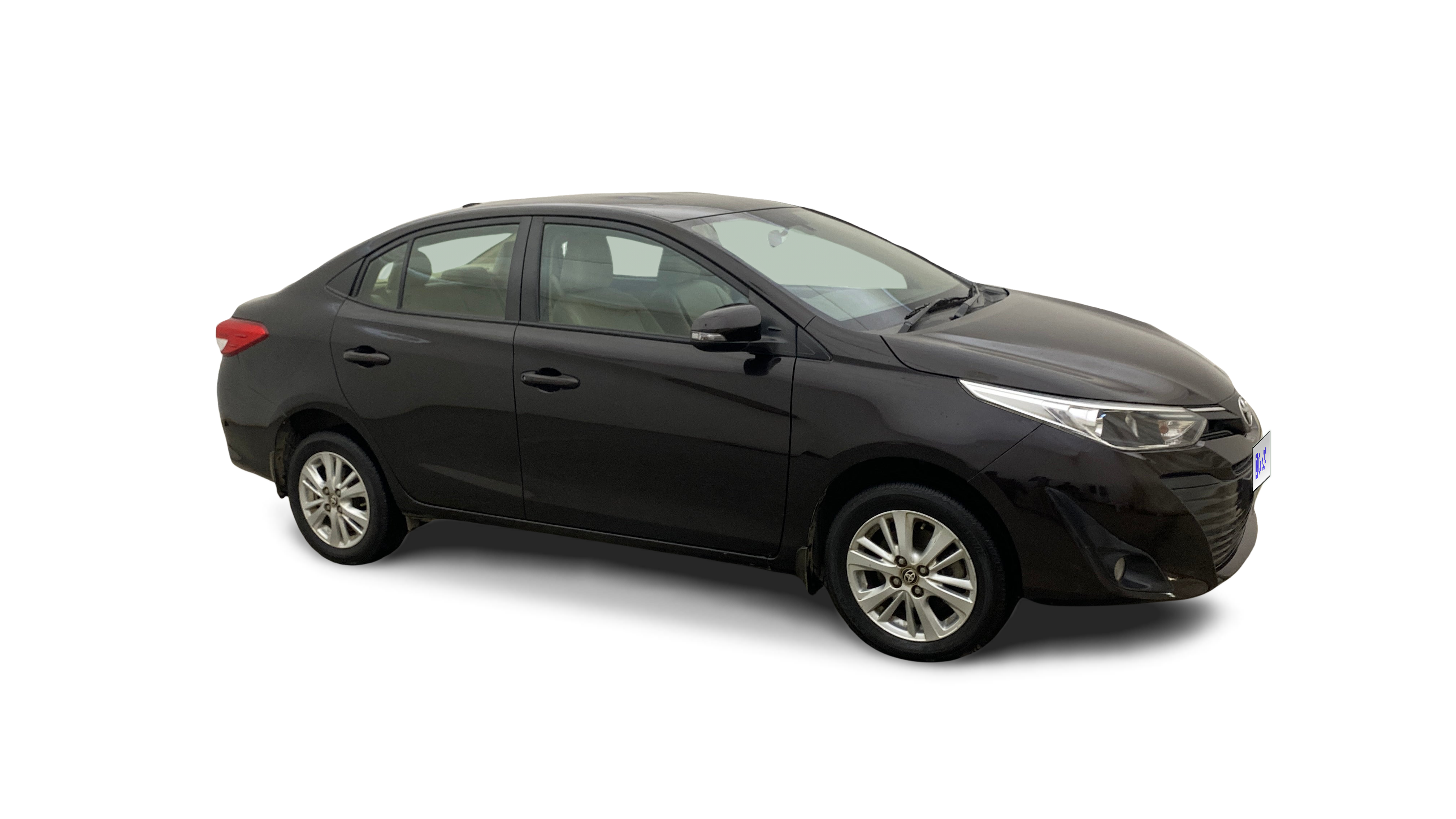 2018 Toyota YARIS - Sedan - Petrol - Manual - ₹6.65 lakh