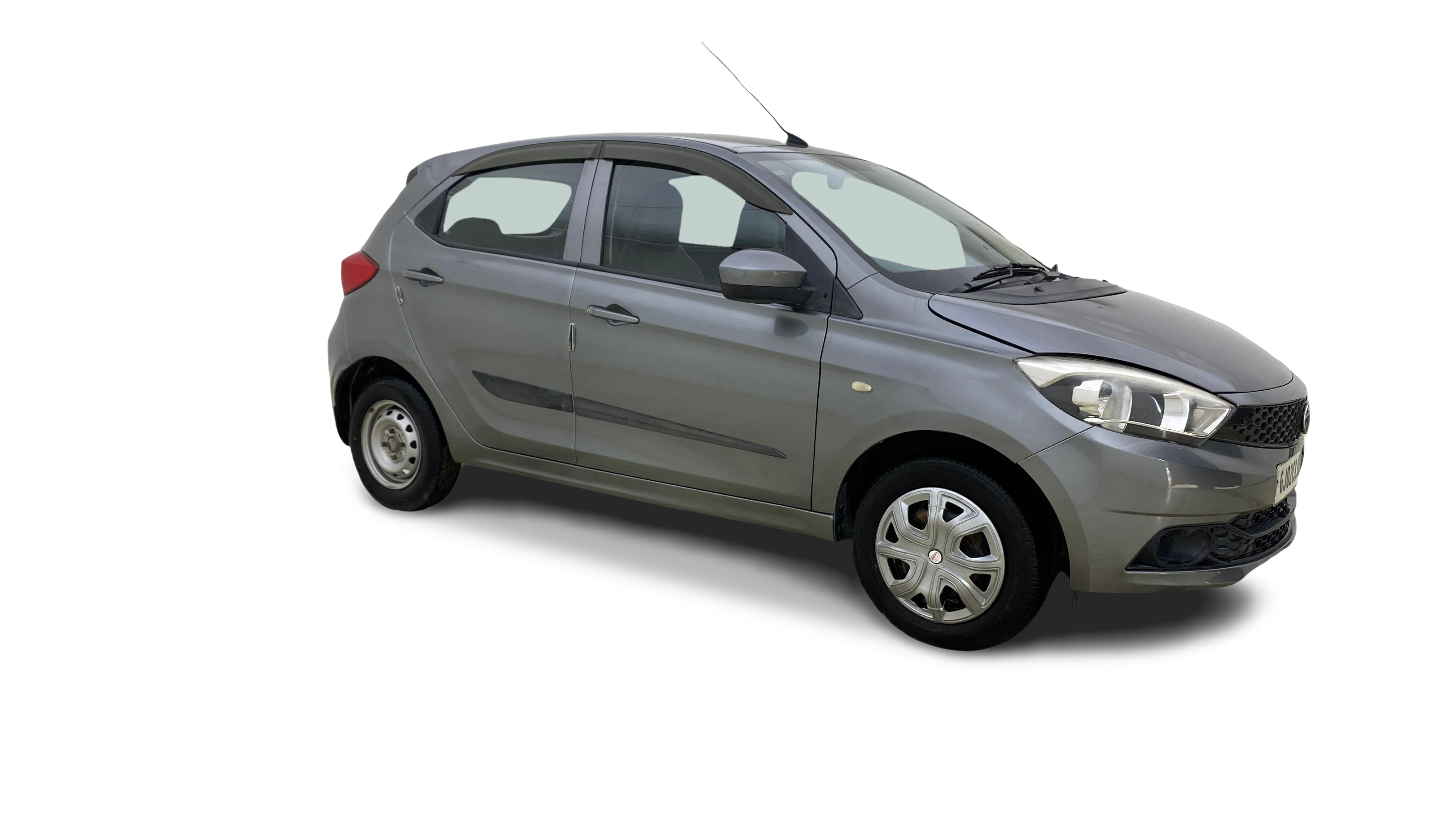 2018 Tata Tiago - Hatchback - Petrol - Manual - ₹2.89 lakh