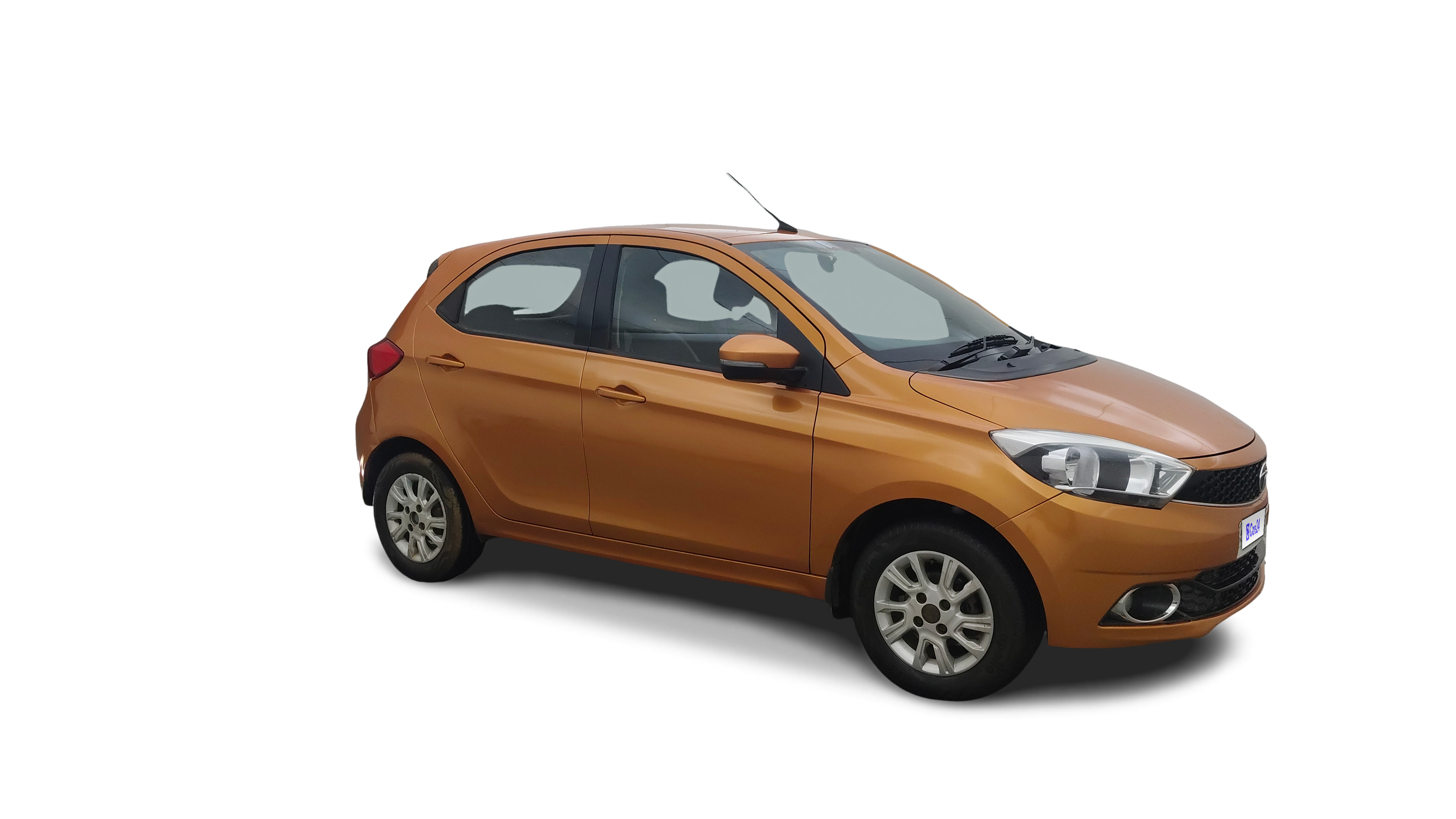 2016 Tata Tiago - Hatchback - Petrol - Manual - ₹2.80 lakh