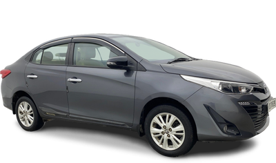 Toyota YARIS-img