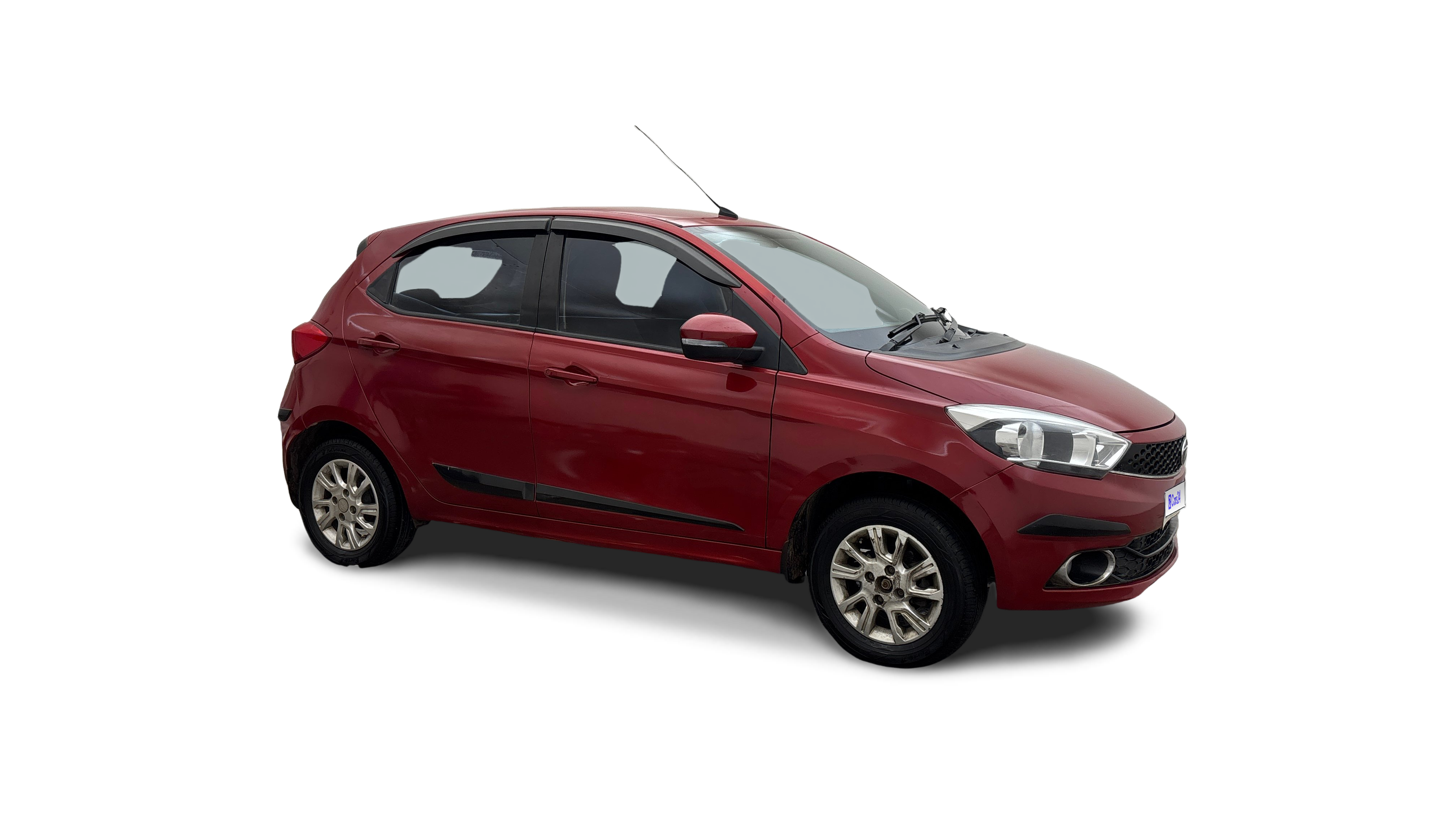 2016 Tata Tiago - Hatchback - Petrol - Manual - ₹2.65 lakh