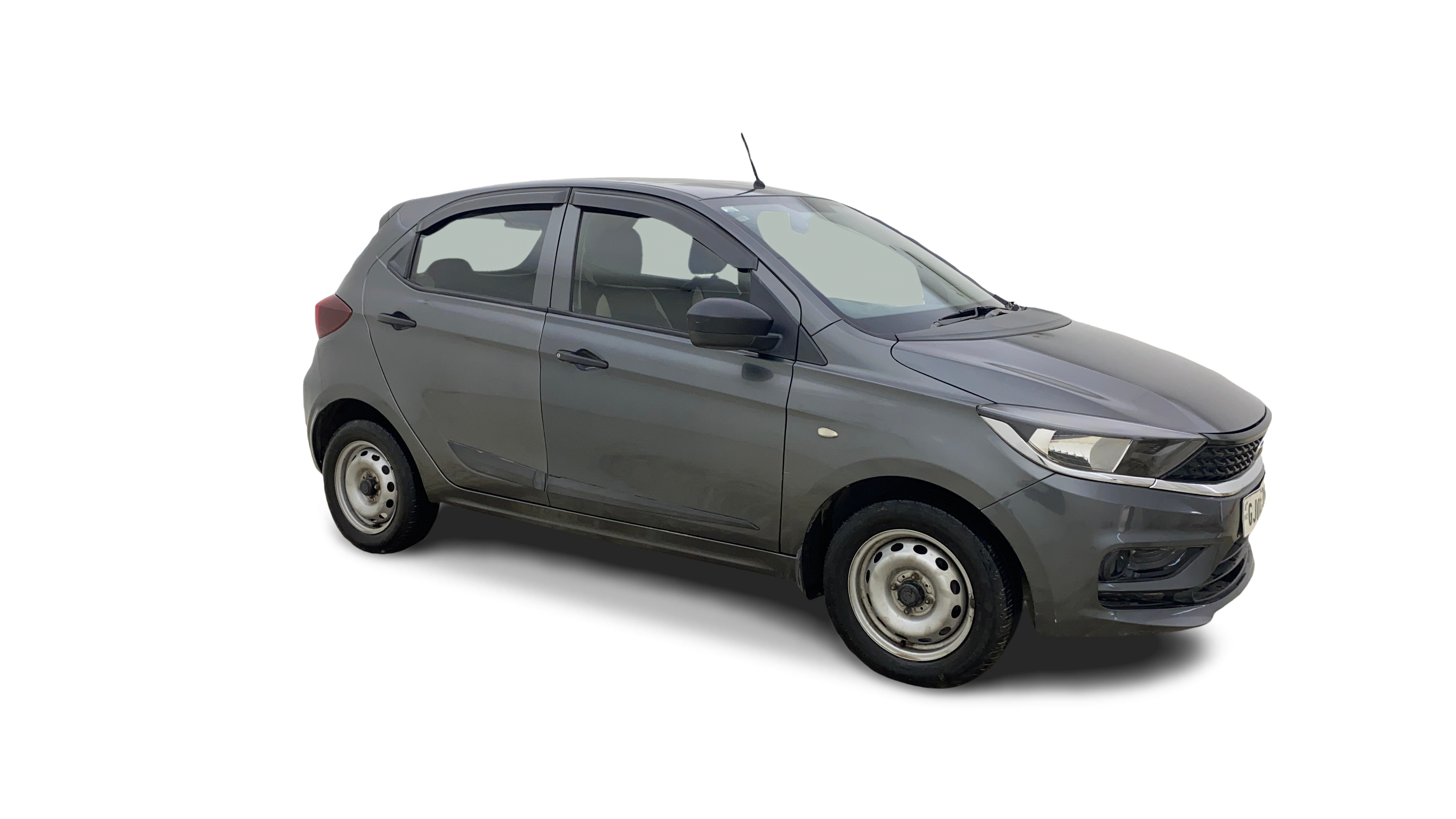 Tata Tiago-img