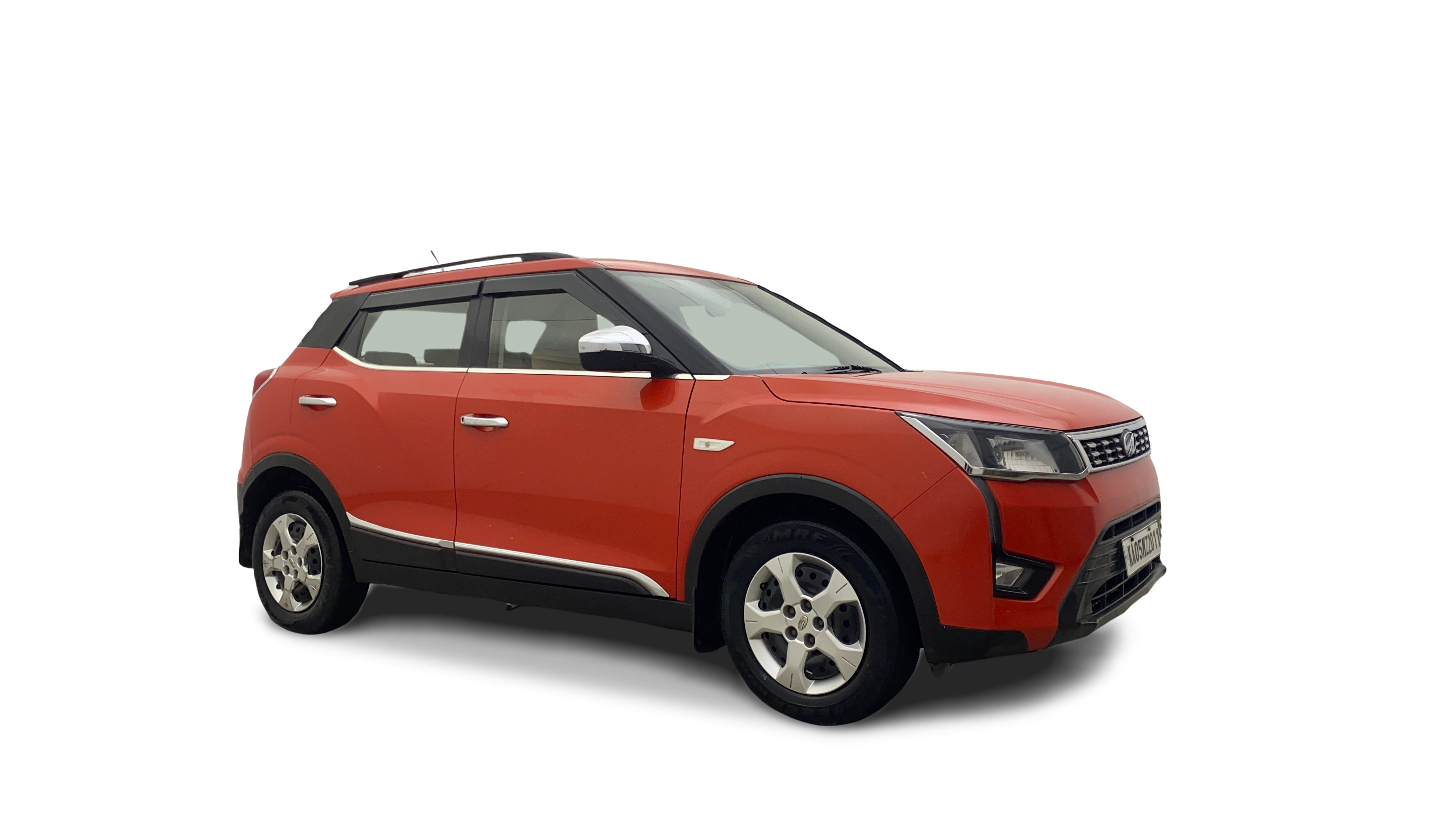 Mahindra XUV300-img