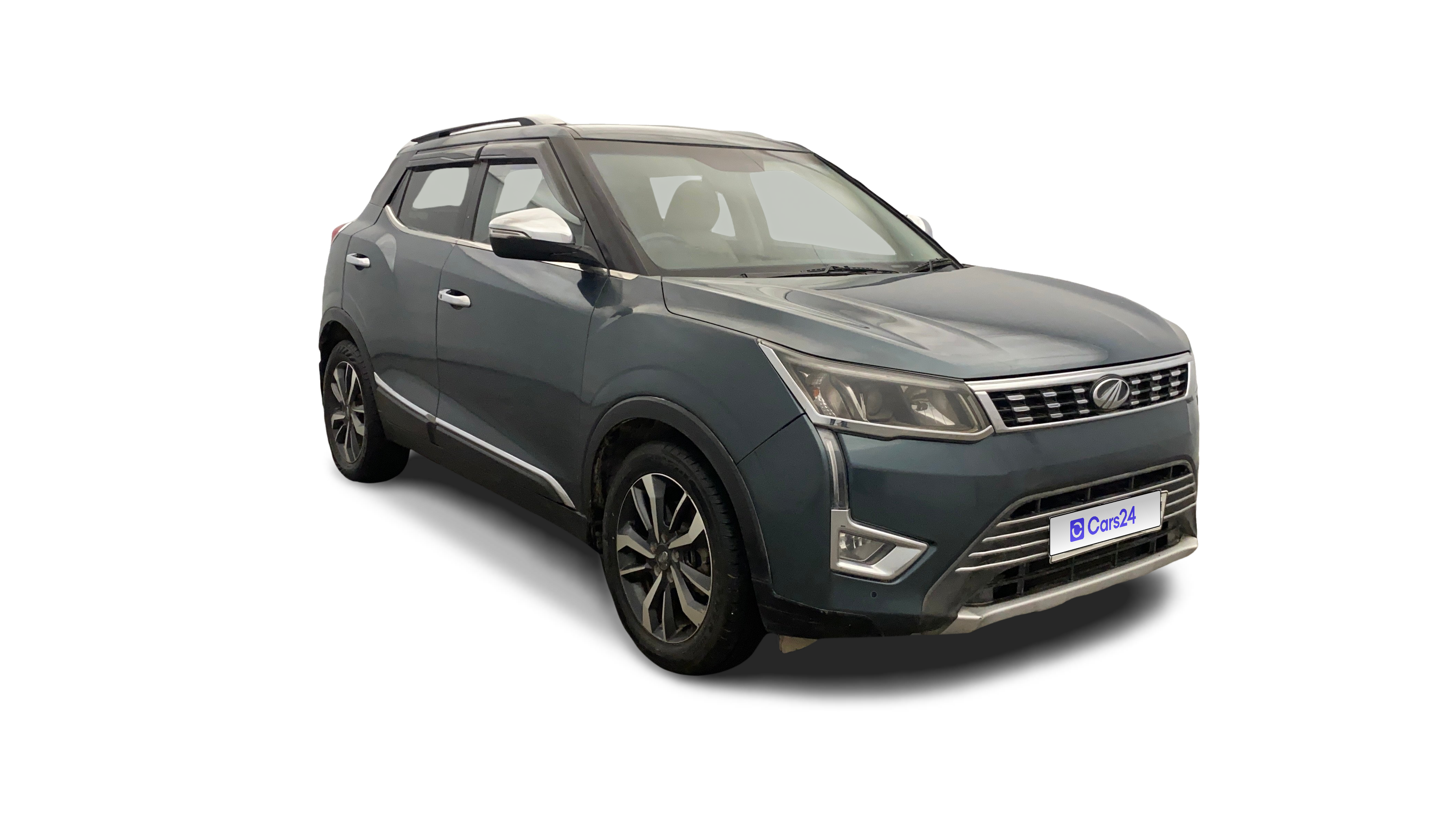2019 Mahindra XUV300 - SUV - Petrol - Manual - ₹5.76 lakh