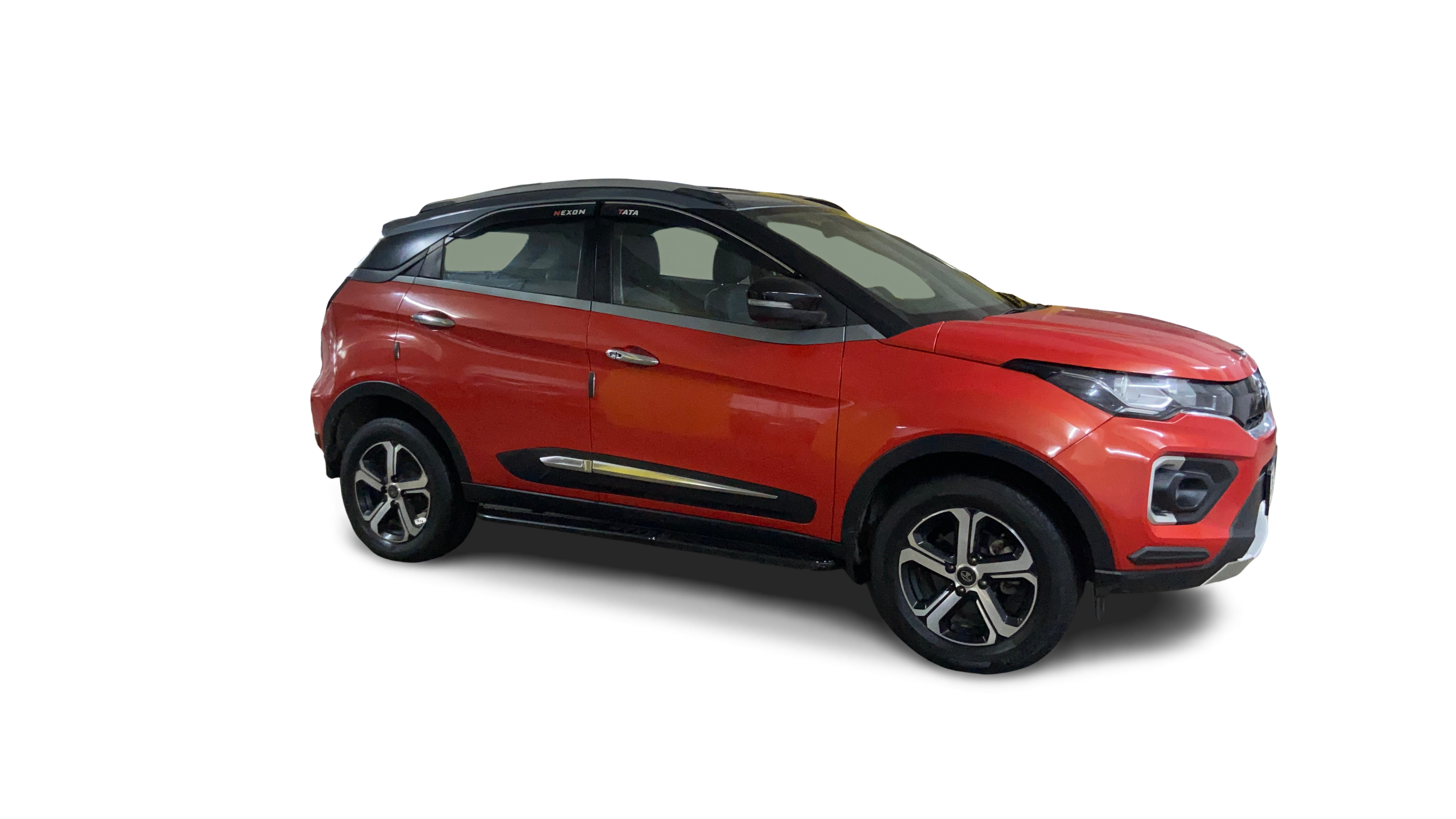Tata NEXON-img