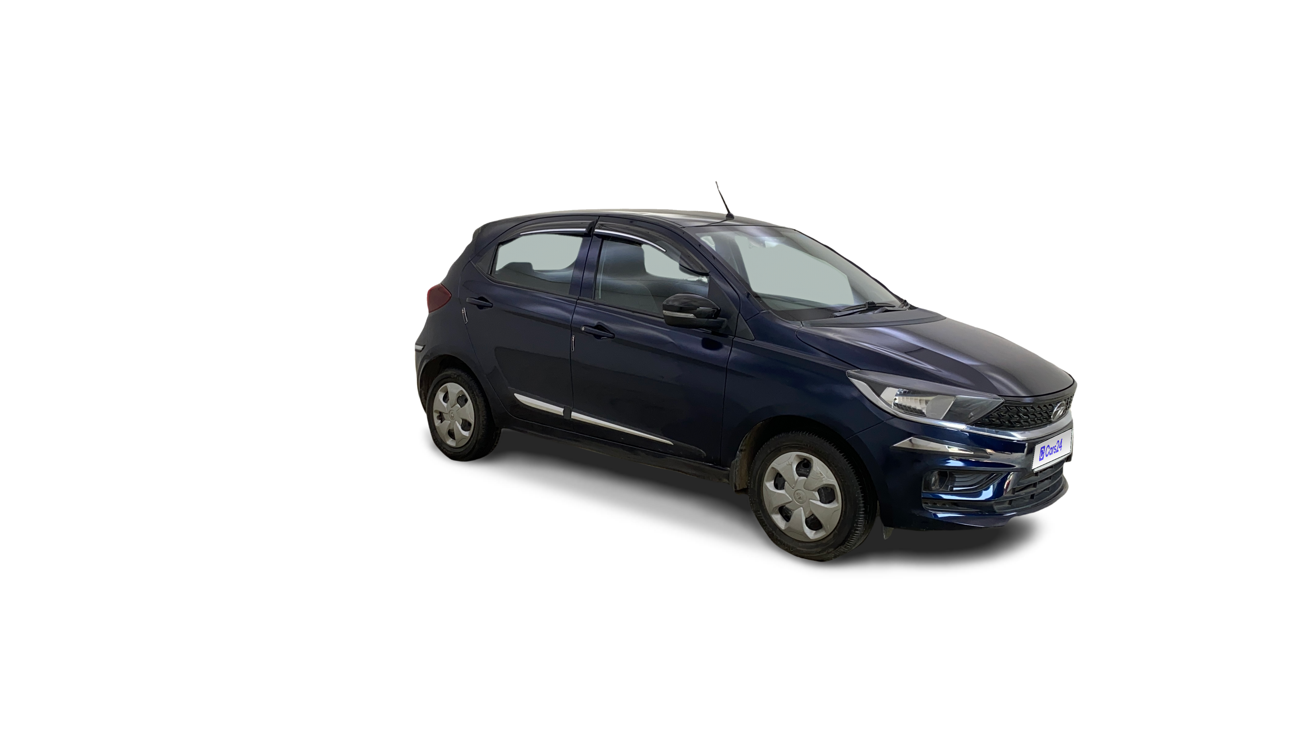 2022 Tata Tiago - Hatchback - Petrol - Manual - ₹4.05 lakh