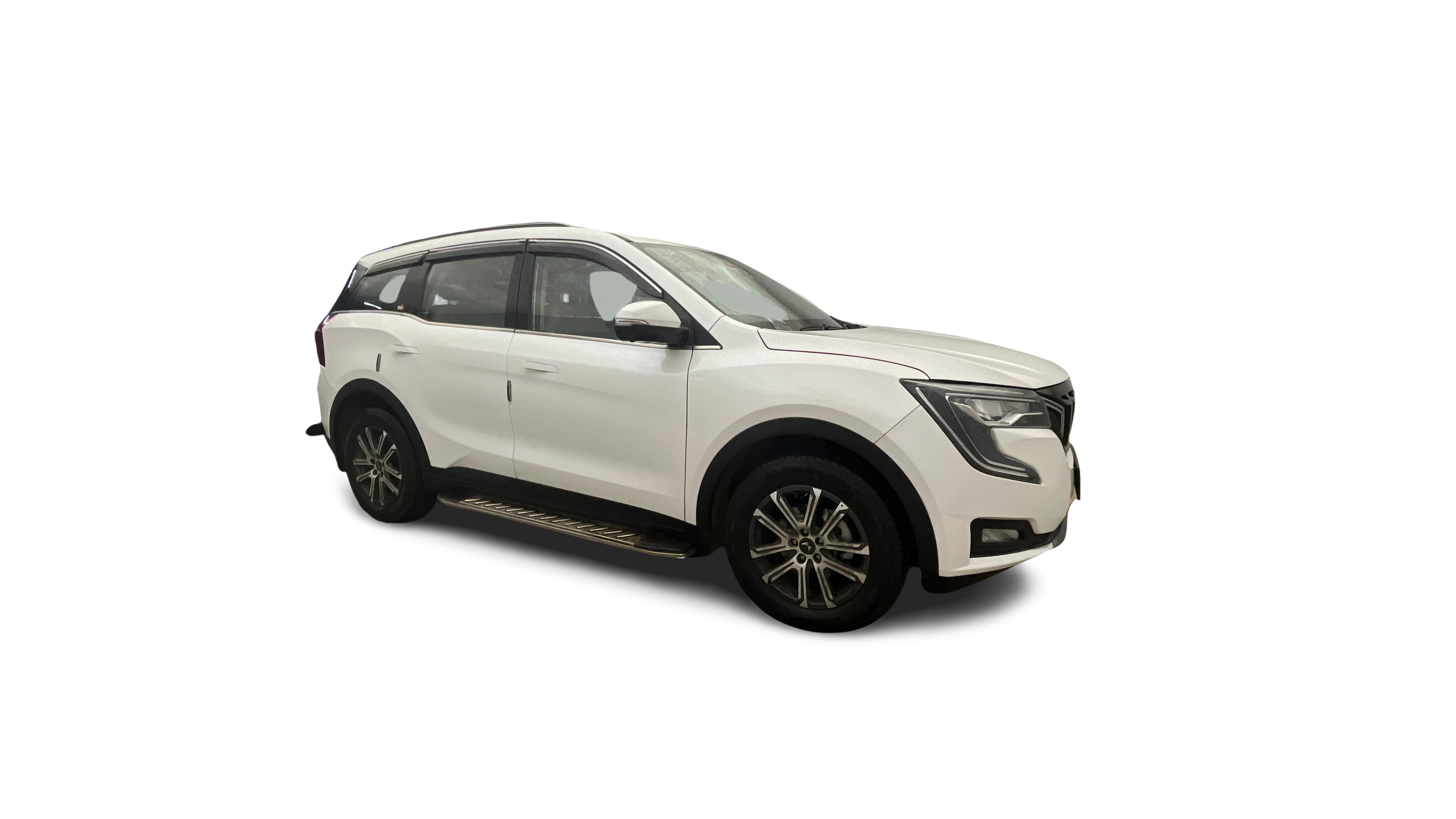 2025 Mahindra XUV700 - SUV - Petrol - Automatic - ₹21.15 lakh