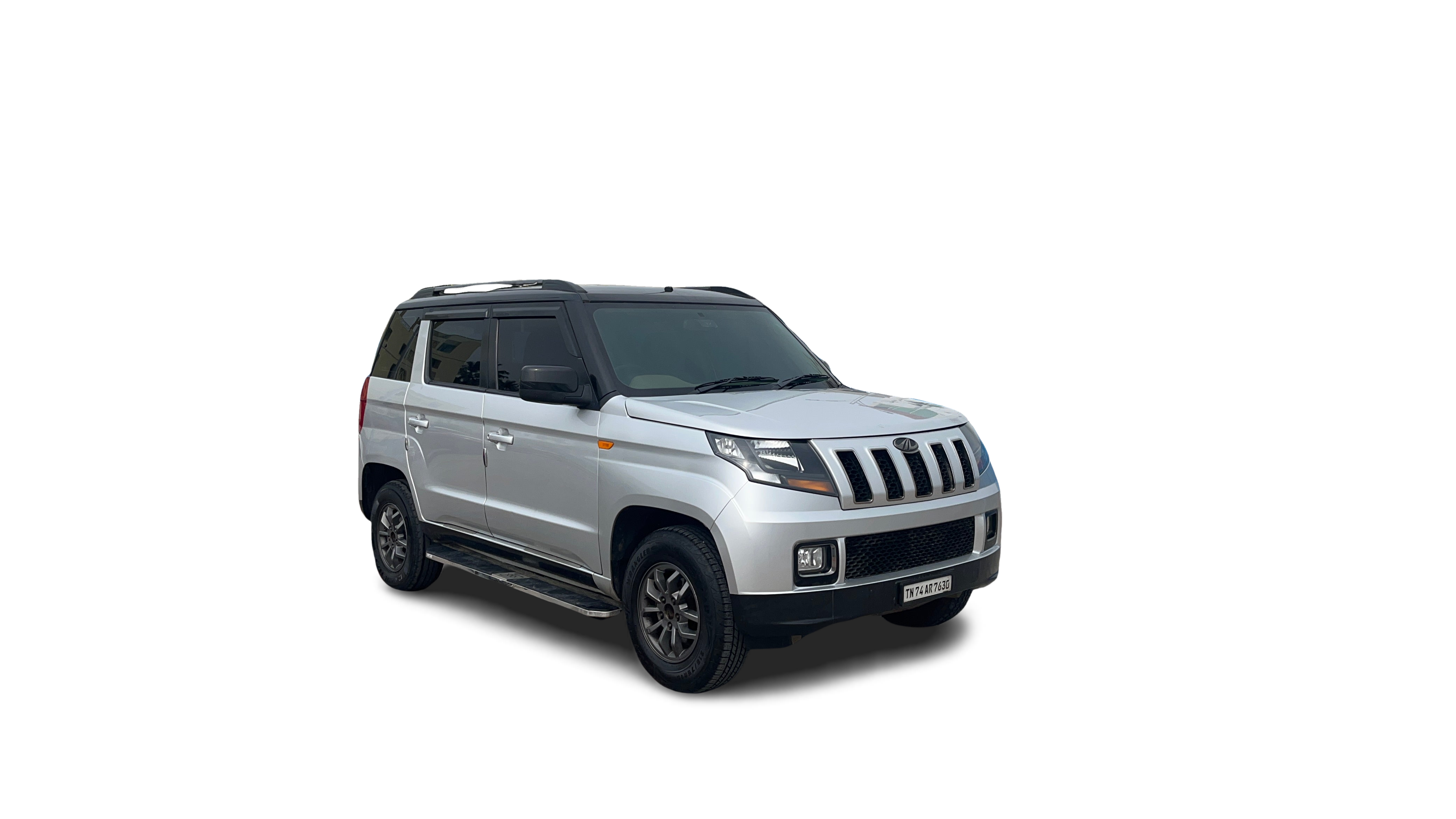 Mahindra TUV300-img