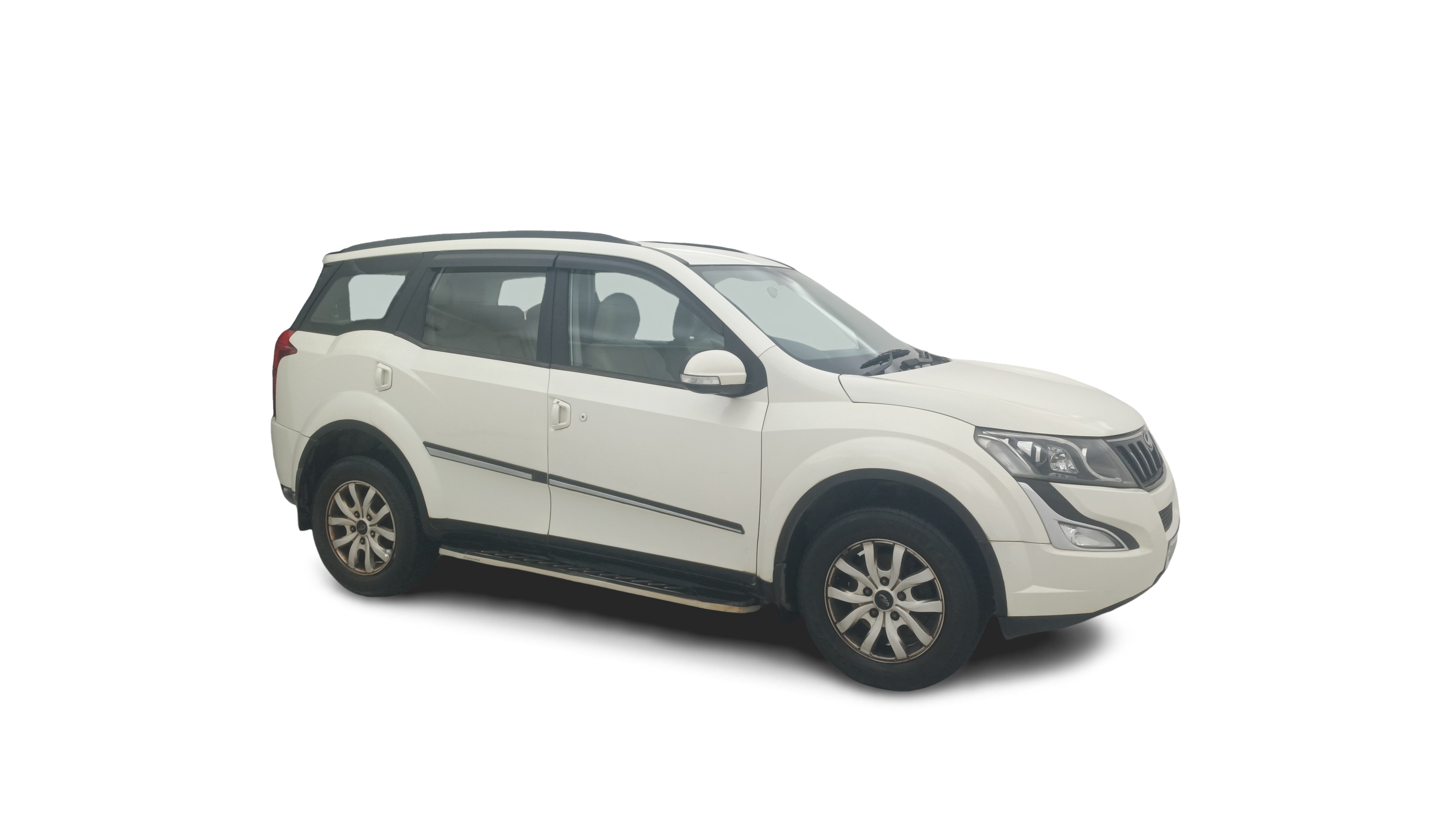 2017 Mahindra XUV500 - SUV - Diesel - Manual - ₹8.51 lakh