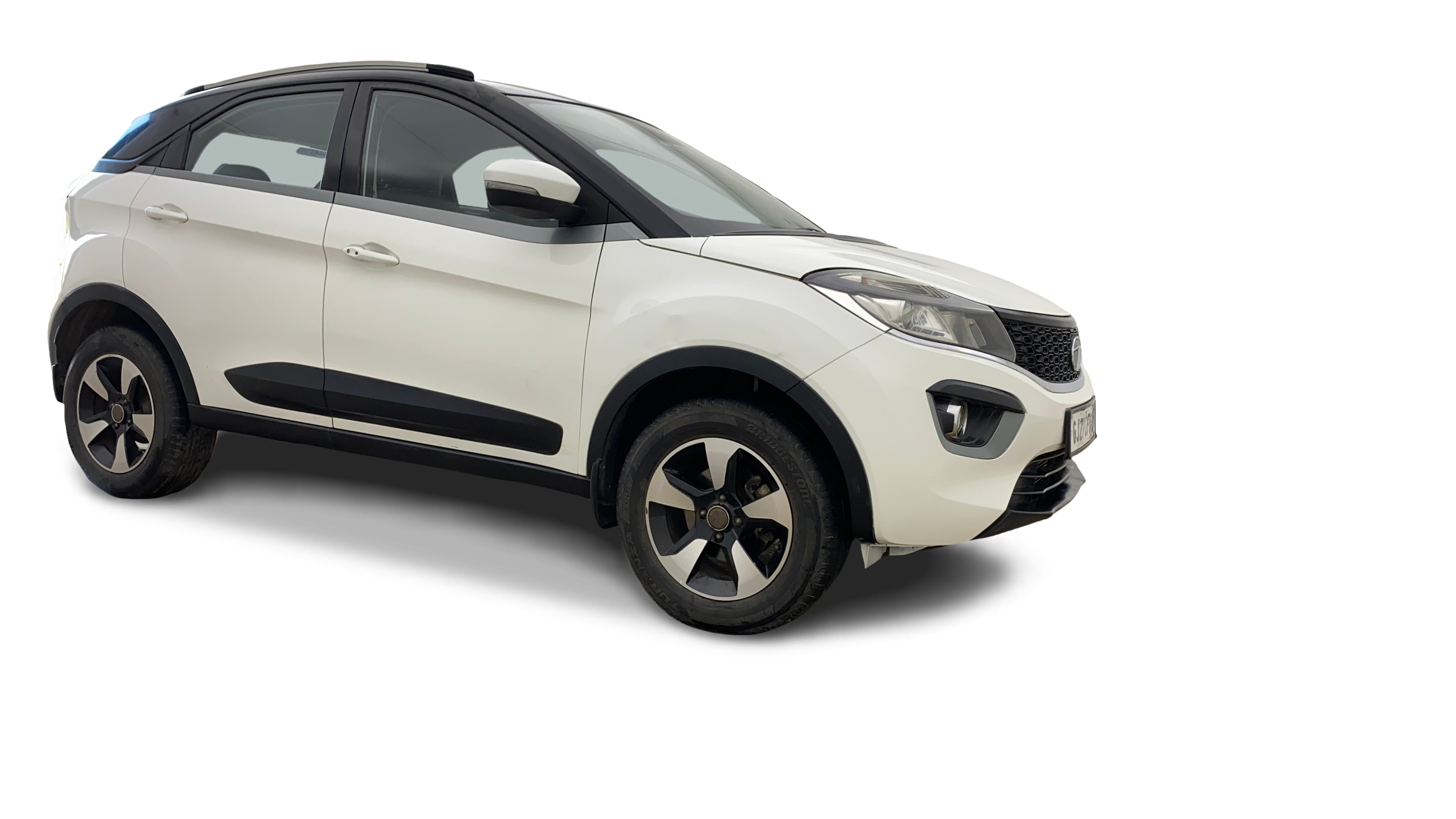 Tata NEXON-img