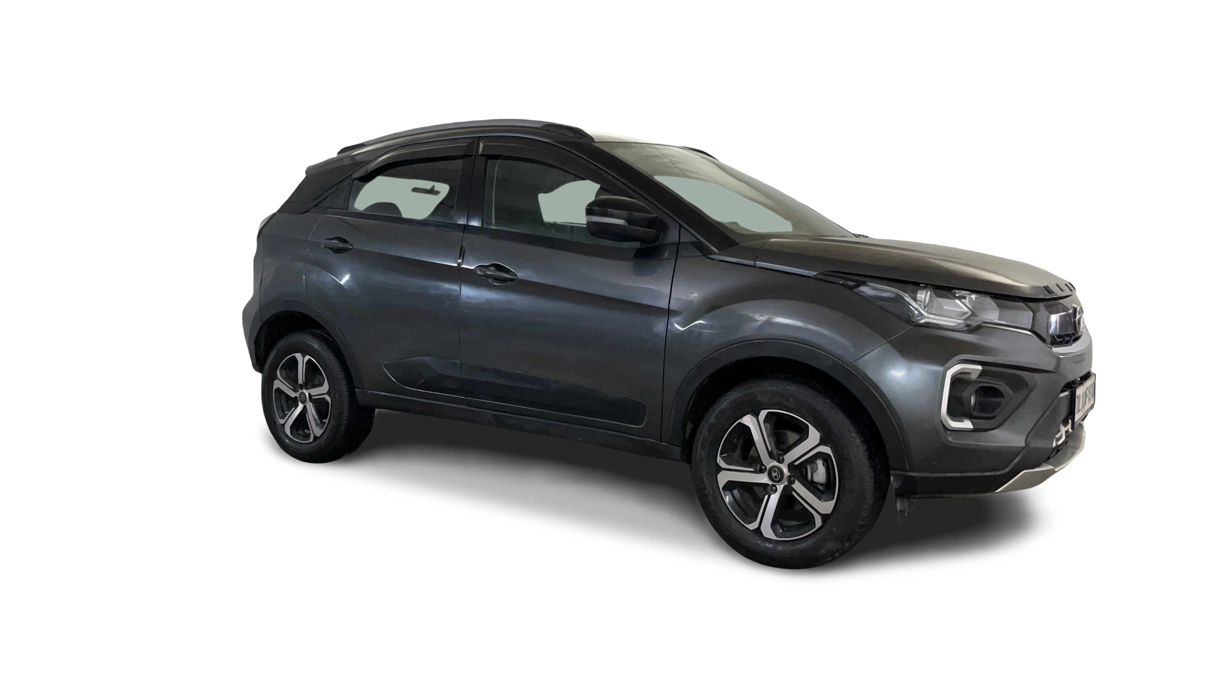 Tata NEXON-img