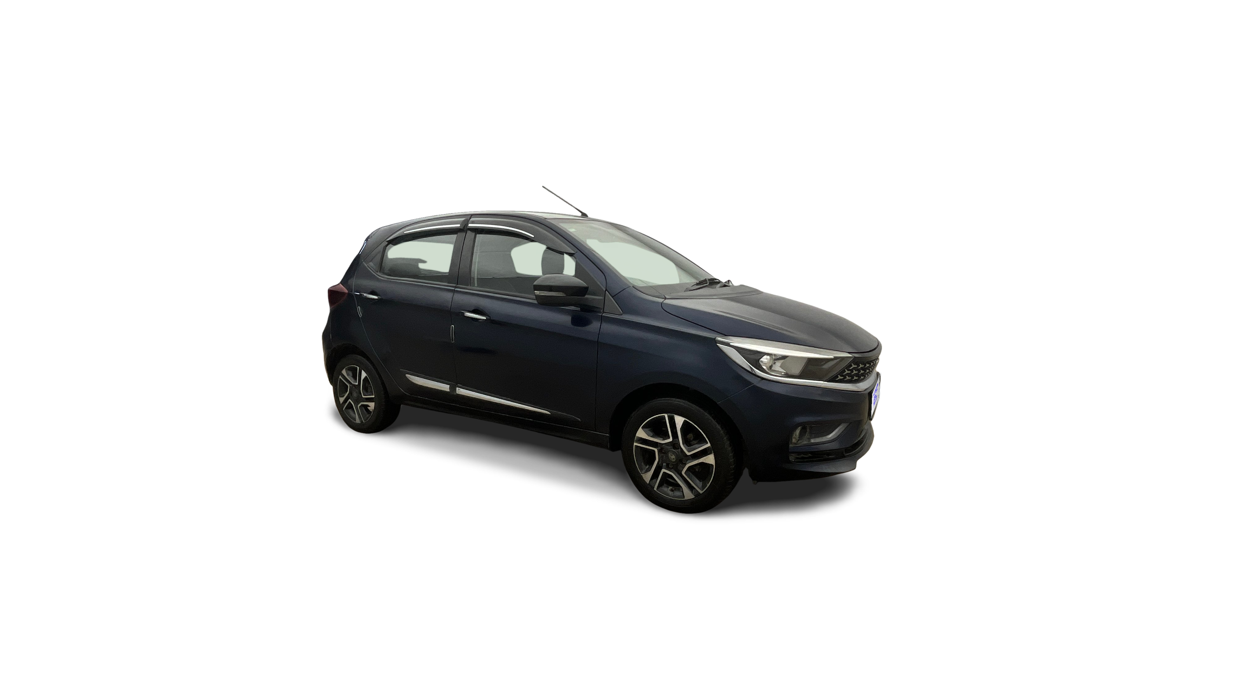 2023 Tata Tiago - Hatchback - Petrol - Automatic - ₹5.30 lakh