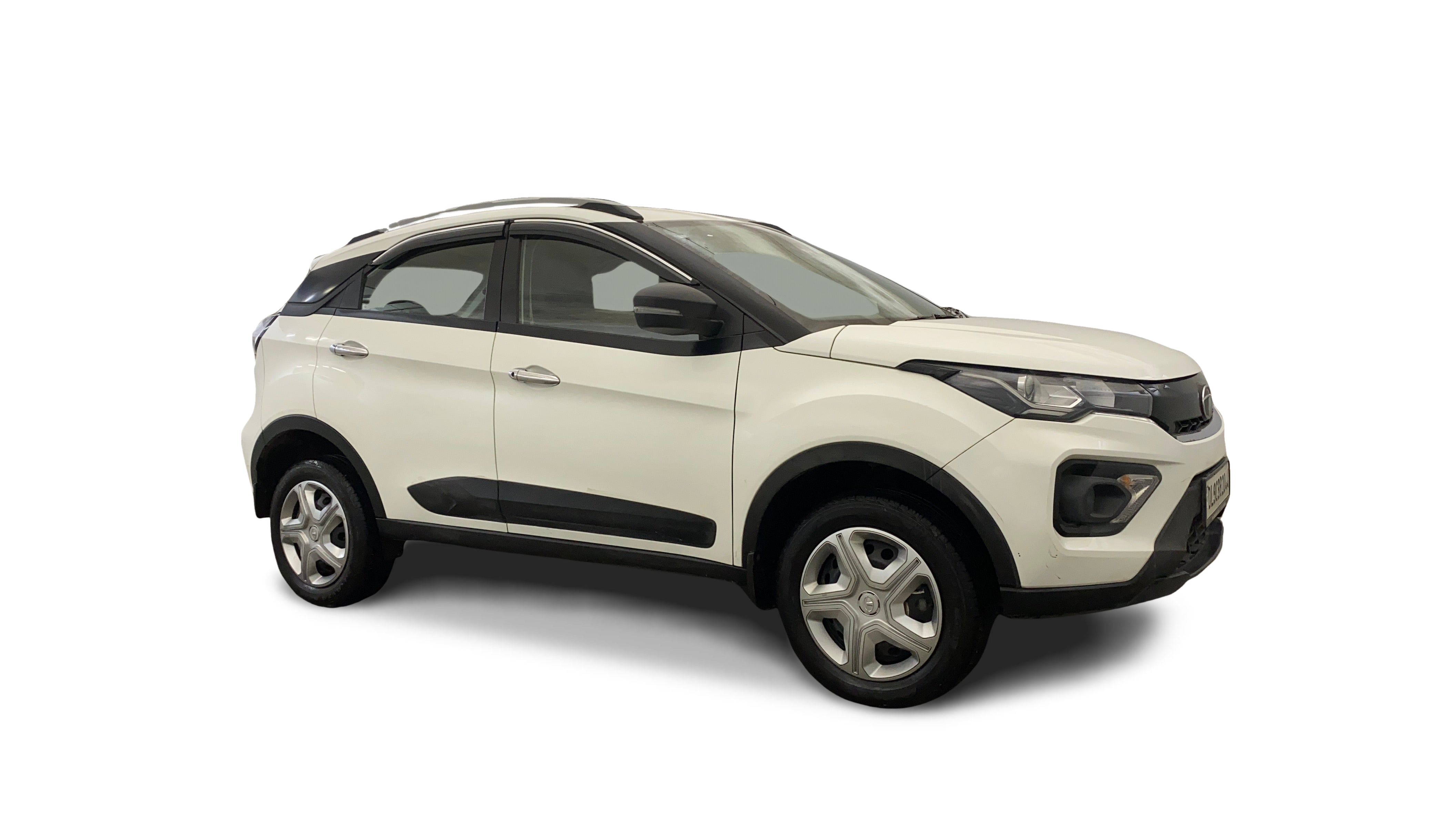 Tata NEXON-img