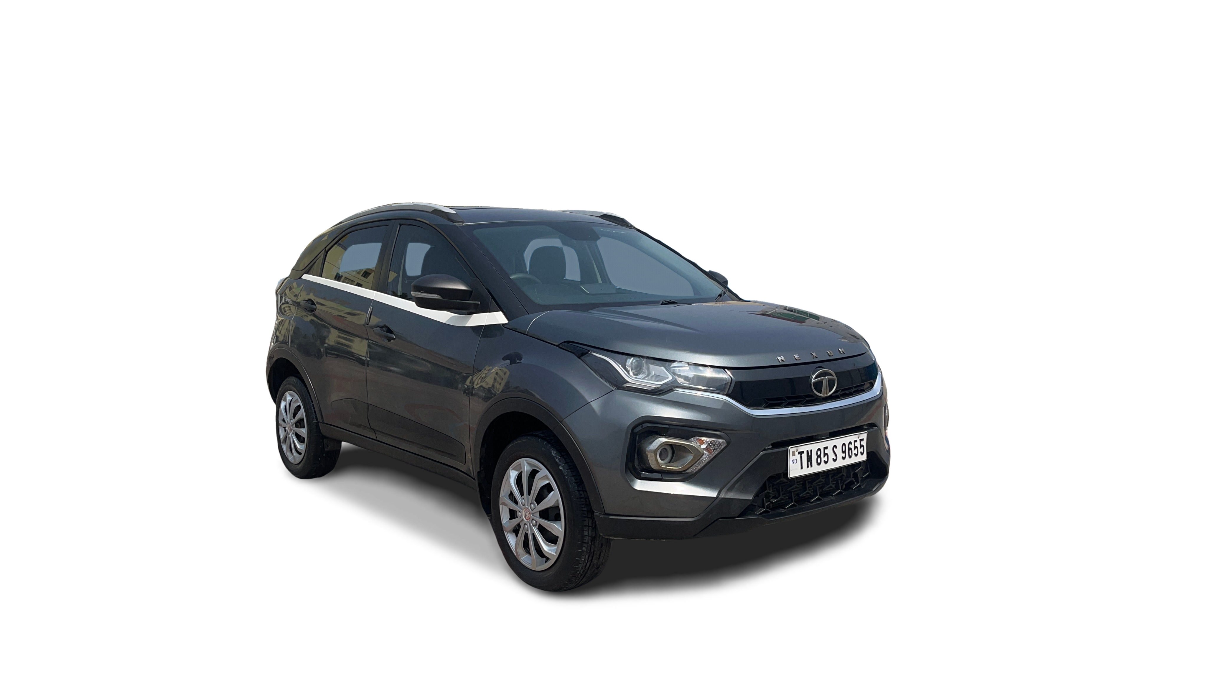 Tata NEXON-img