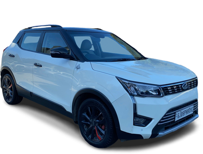 Mahindra XUV300-img
