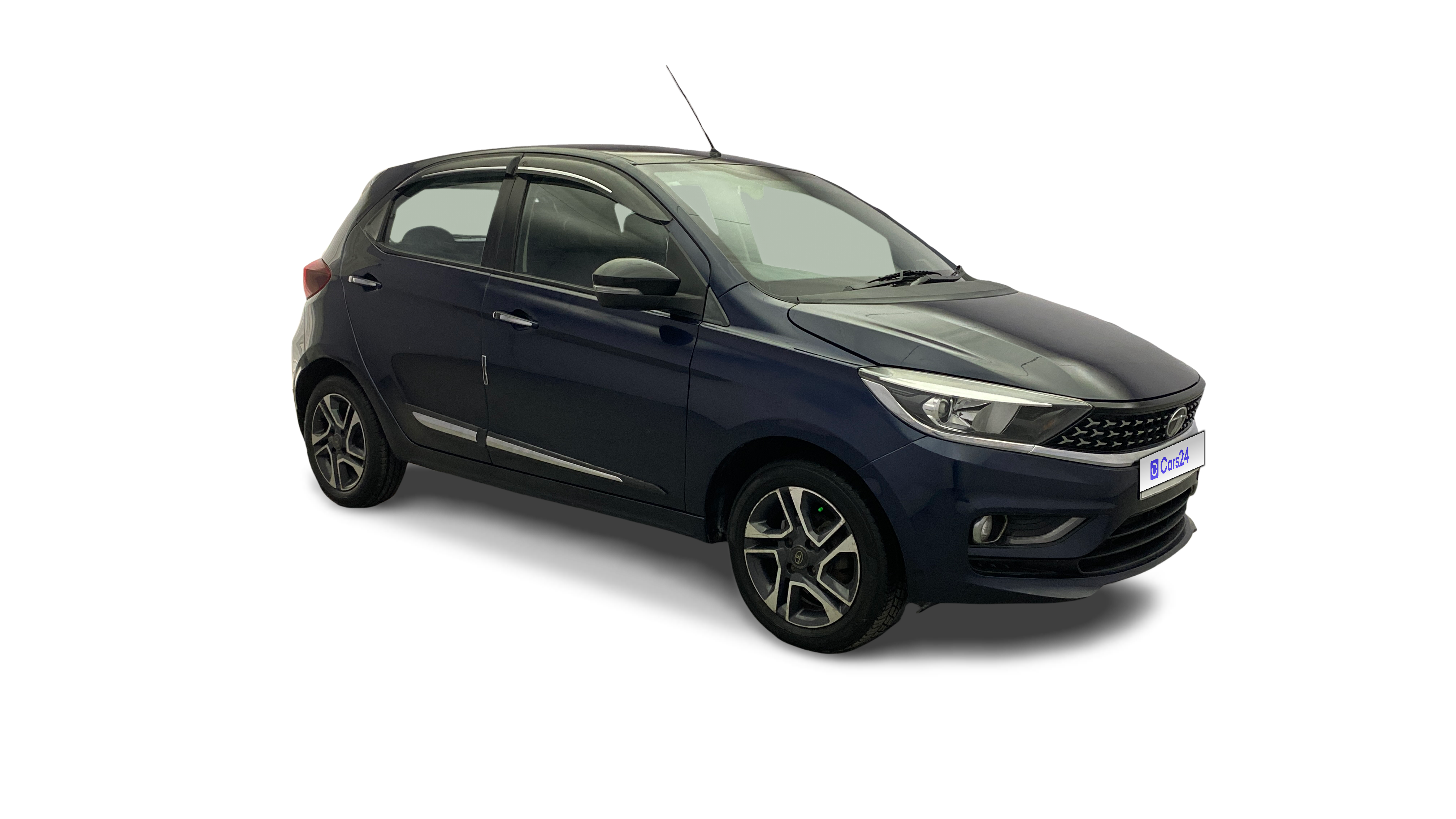 2022 Tata Tiago - Hatchback - Petrol - Automatic - ₹5.43 lakh