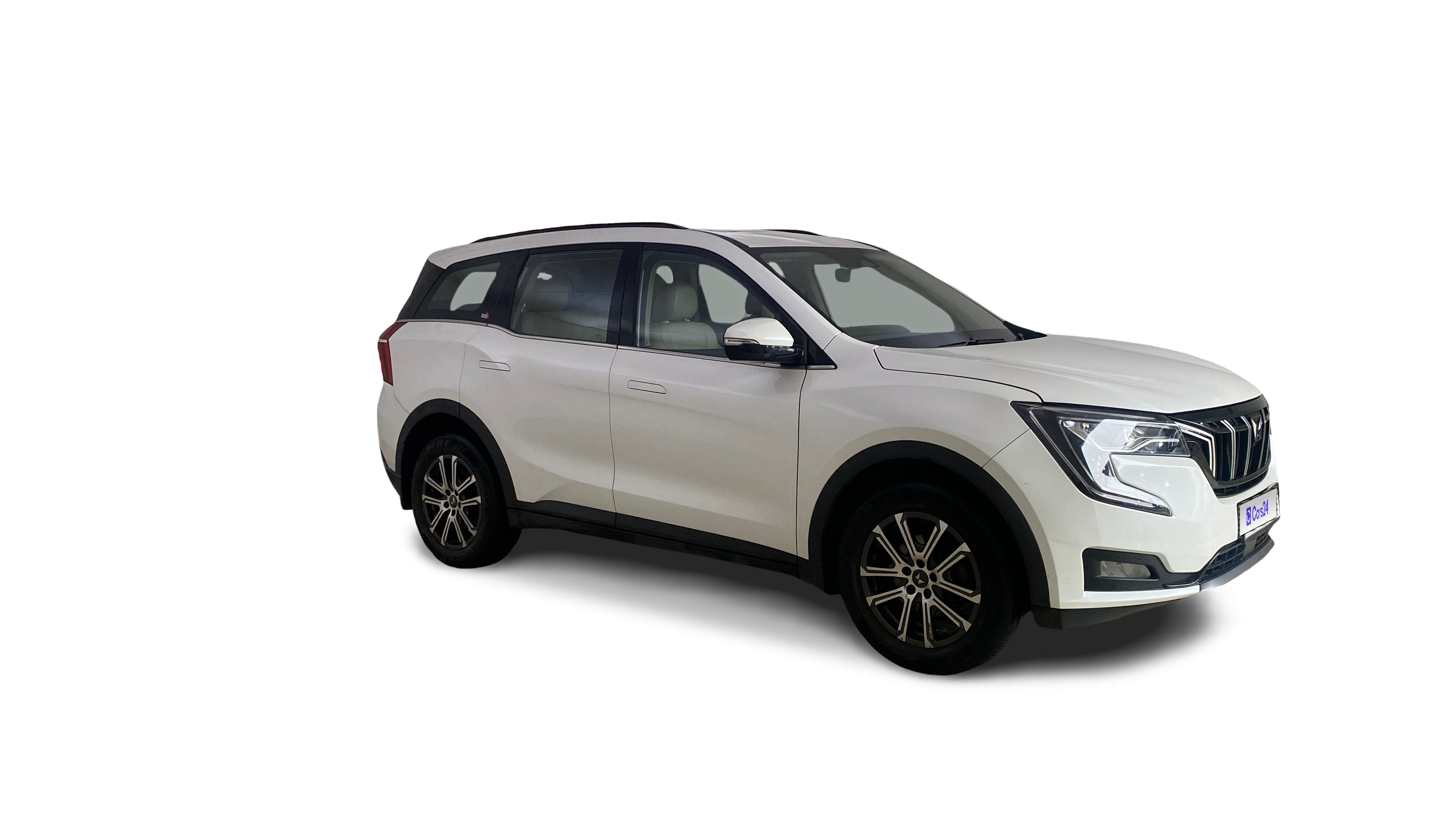 2022 Mahindra XUV700 - SUV - Diesel - Manual - ₹17.24 lakh